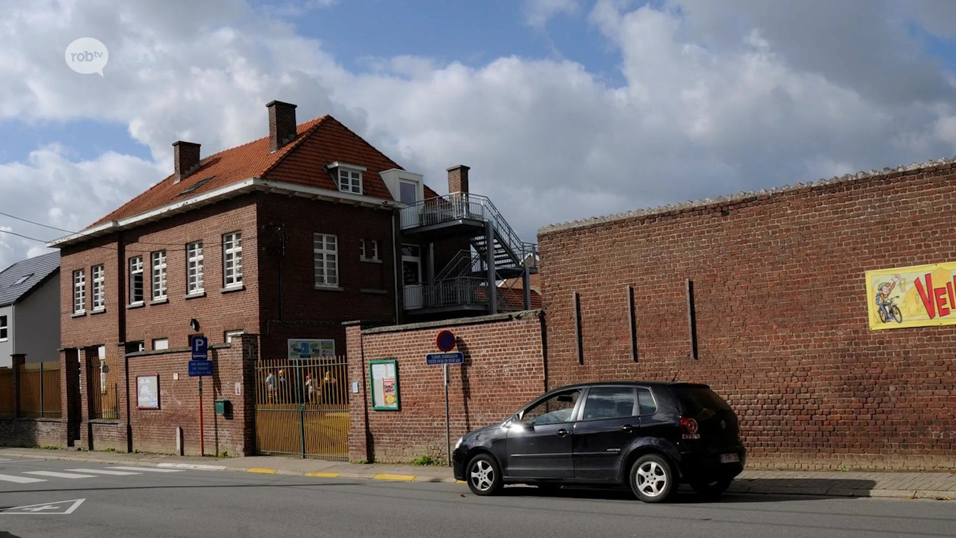 Verkeersagressie in Glabbeek: oudere man wordt fysiek aangevallen aan schoolpoort in Bunsbeek