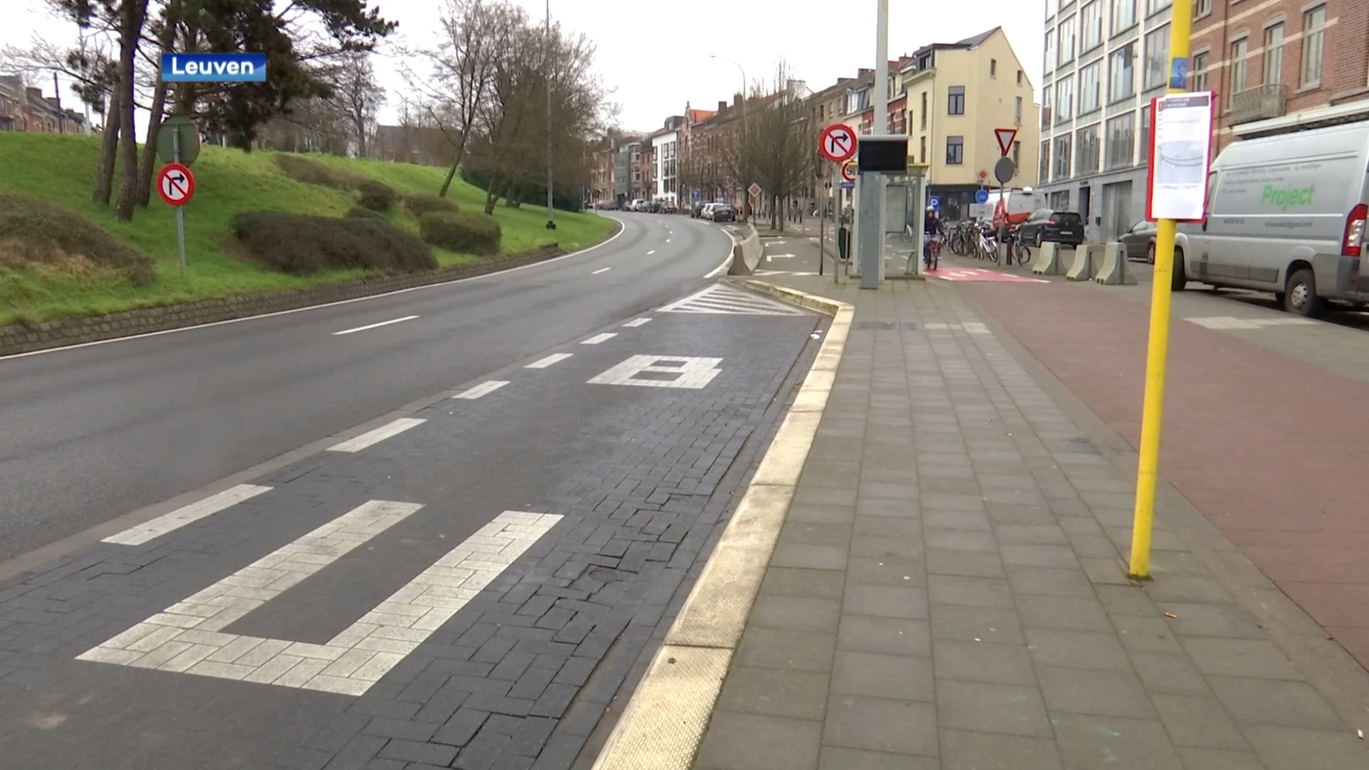 Bushalte aan Naamsepoort wordt opnieuw aangelegd na wegverzakkingen