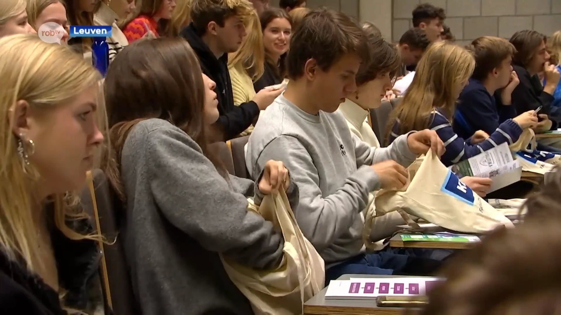 Eerstejaarsstudenten KU Leuven worden één week eerder op universiteit verwacht