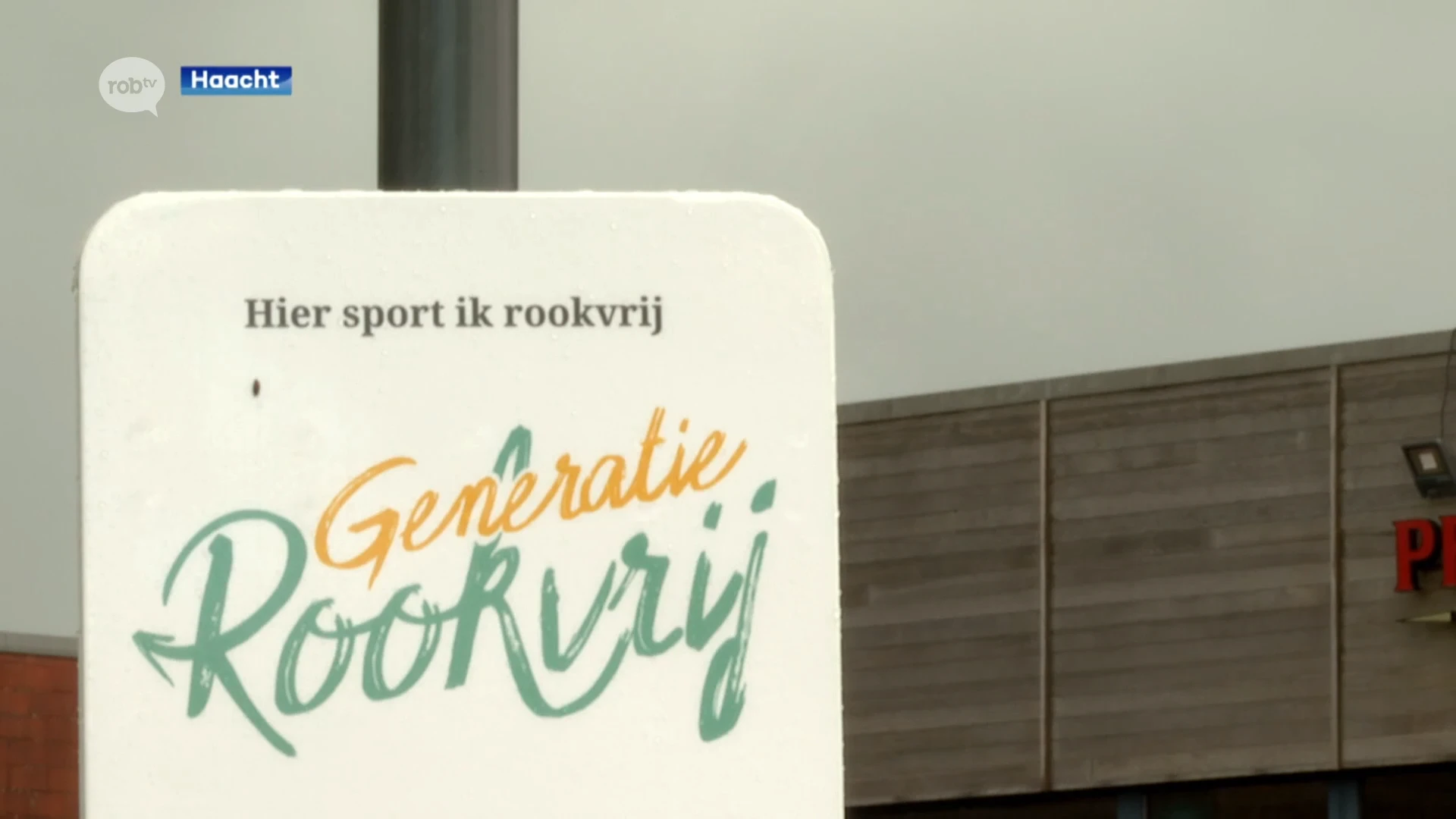 Omgeving van Sporthal 'Den Dijk' wordt rookvrij: "Er stonden te veel mensen aan de ingang te roken"