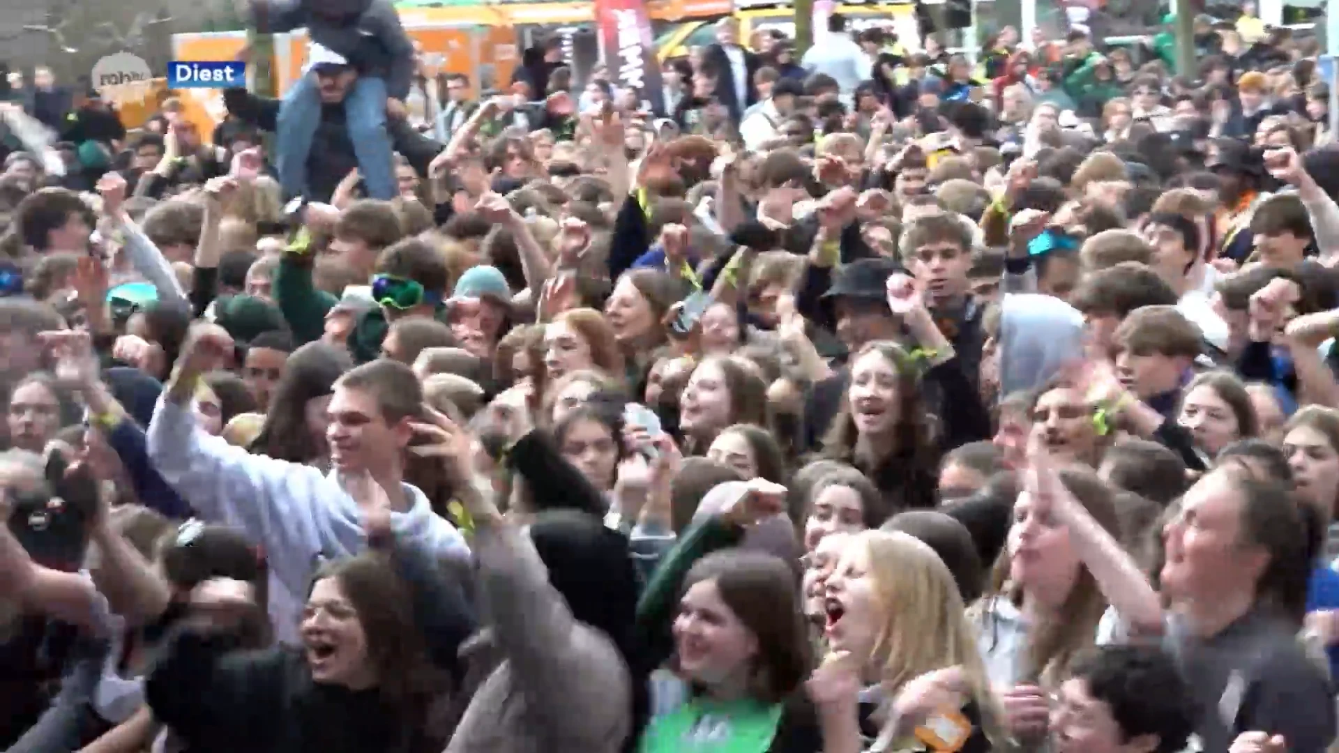 2.000 leerlingen van KSD in Diest dansen speelplaats plat tijdens Stressfactor: "Geweldig"