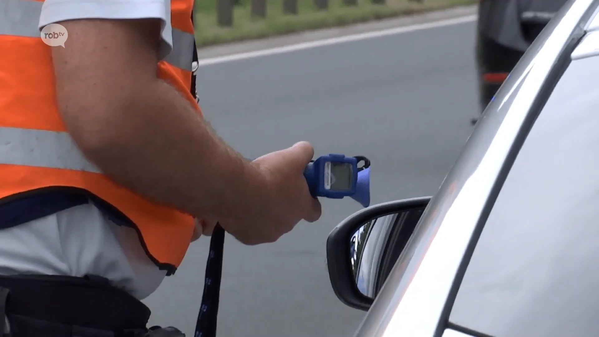 Dronken bestuurder rijdt drie geparkeerde auto's aan op parking Bodart in Leuven, ook ander voertuig in beslag genomen van chauffeur onder invloed