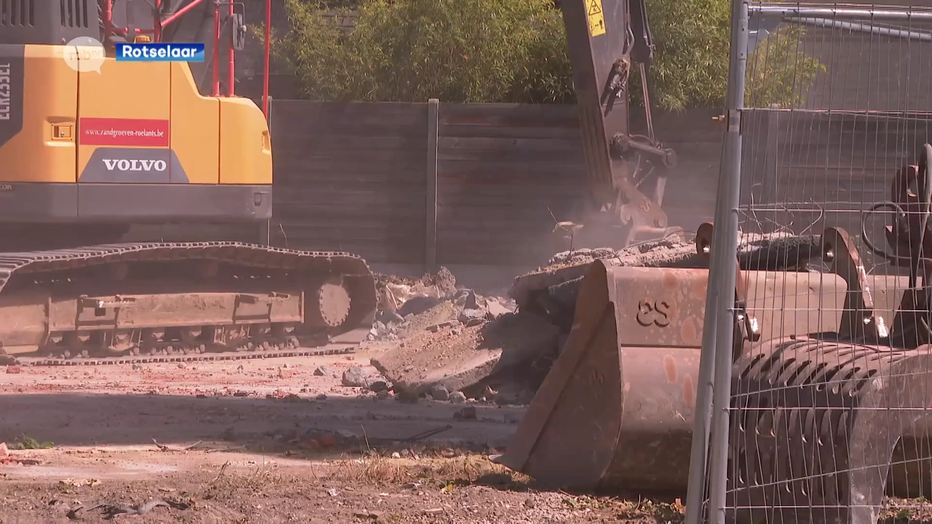 Afbraakwerken JH Mena in Rotselaar begonnen, jeugdhuis verhuist voor één jaar naar Werchter