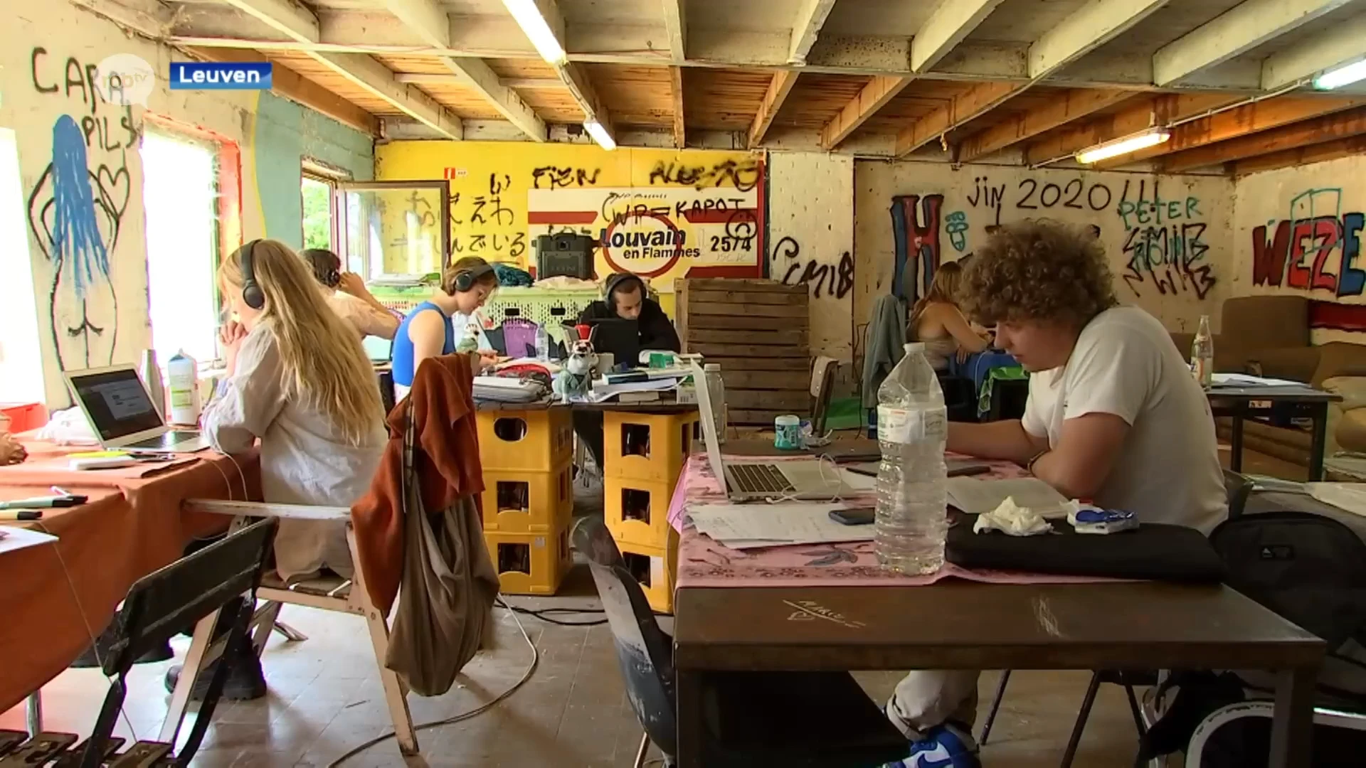 Blokkende studenten in museum M en bij Scouts Wezenplein: "Ik kan me hier beter concentreren."