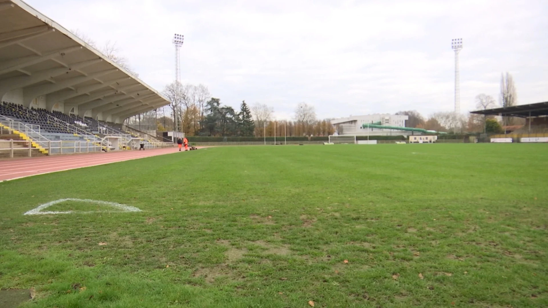 Vincent Kompany en Burnley willen oefenwedstrijd spelen op Warande in Diest: "Stadion laat het niet toe om dit veilig te organiseren"