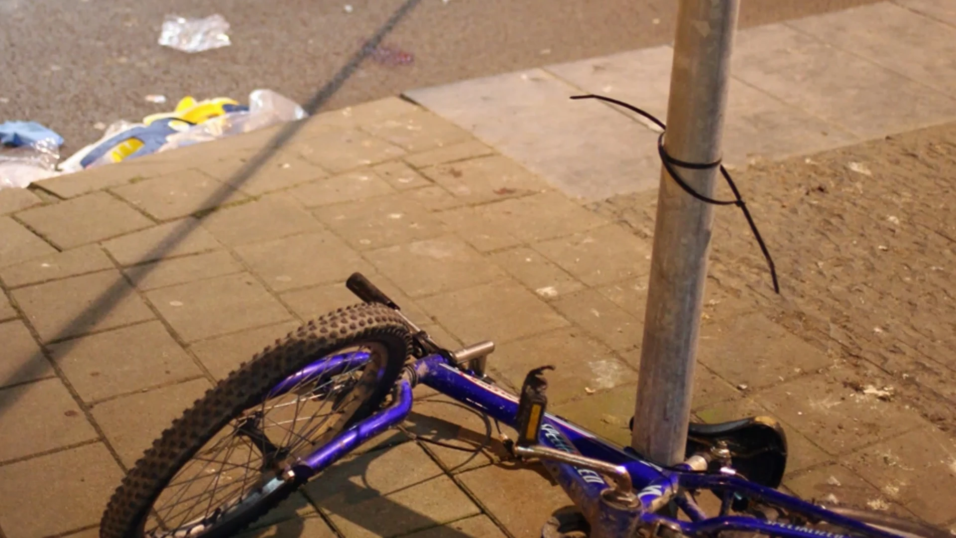 Fietser die tegen de richting in reed op Leuvensesteenweg in Tielt-Winge aangereden, met verwondingen overgebracht naar ziekenhuis