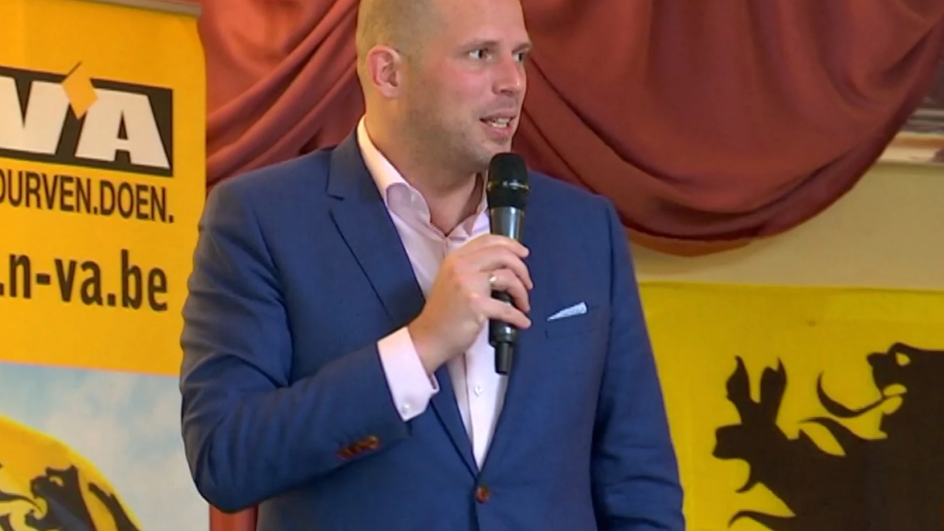 Theo Francken trekt Lubbeekse N-VA-lijst en gaat voor derde ambtstermijn als burgemeester