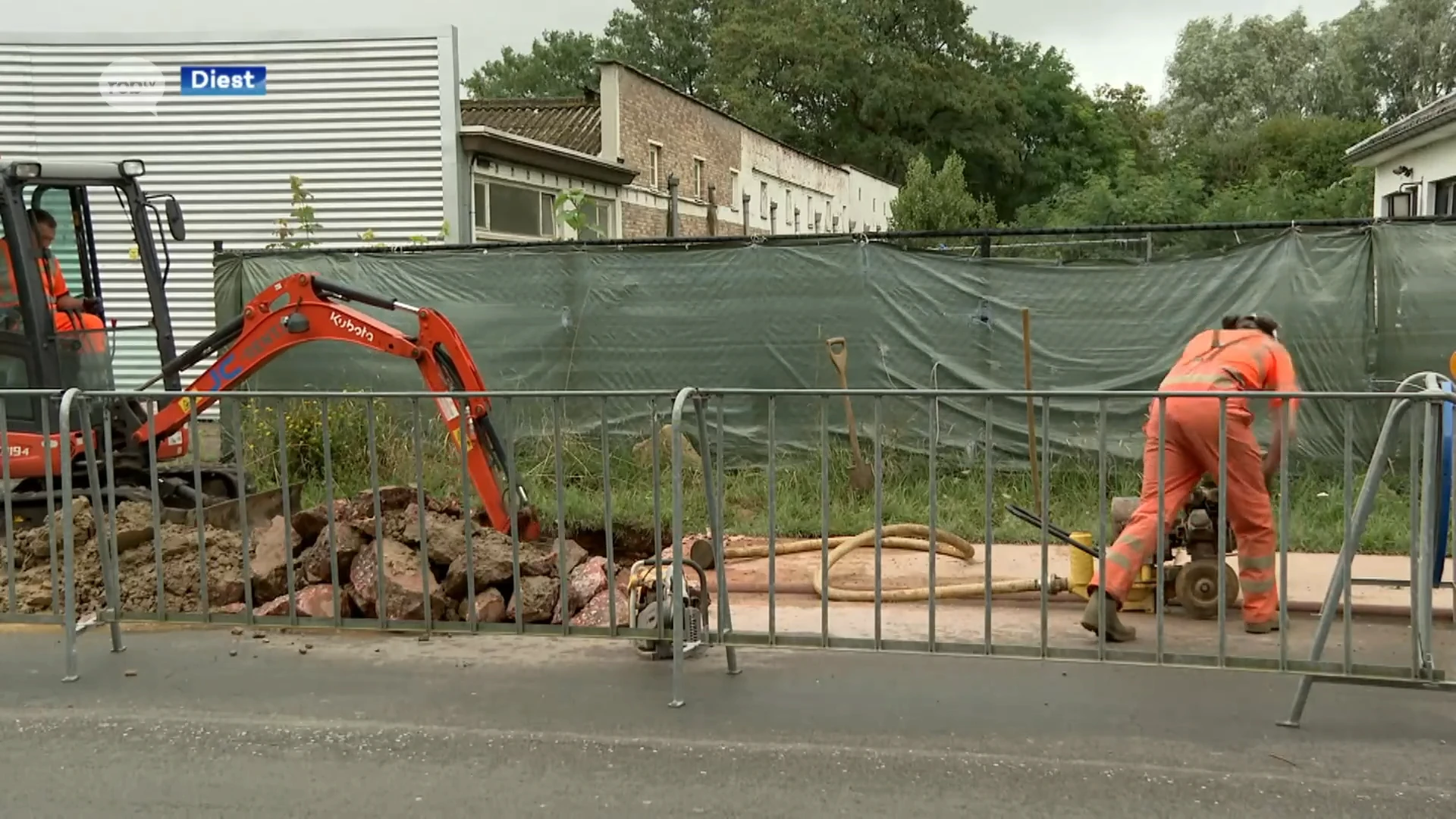 Buurtbewoners Nijverheidslaan in Diest tijd lang zonder water na waterlek: Watergroep heeft leiding hersteld