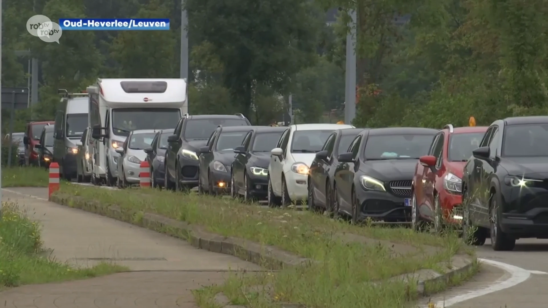 Nieuwe verkeersmaatregelen tijdens tweede fase van werken op Meerdaalboslaan: "Automobilisten zullen nog altijd moeten aanschuiven, zeker na 1 september'