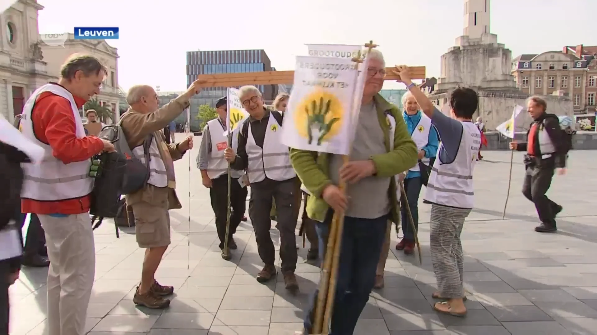 Grootouders voor het klimaat voeren actie in Leuven: "Leg de lat hoger"