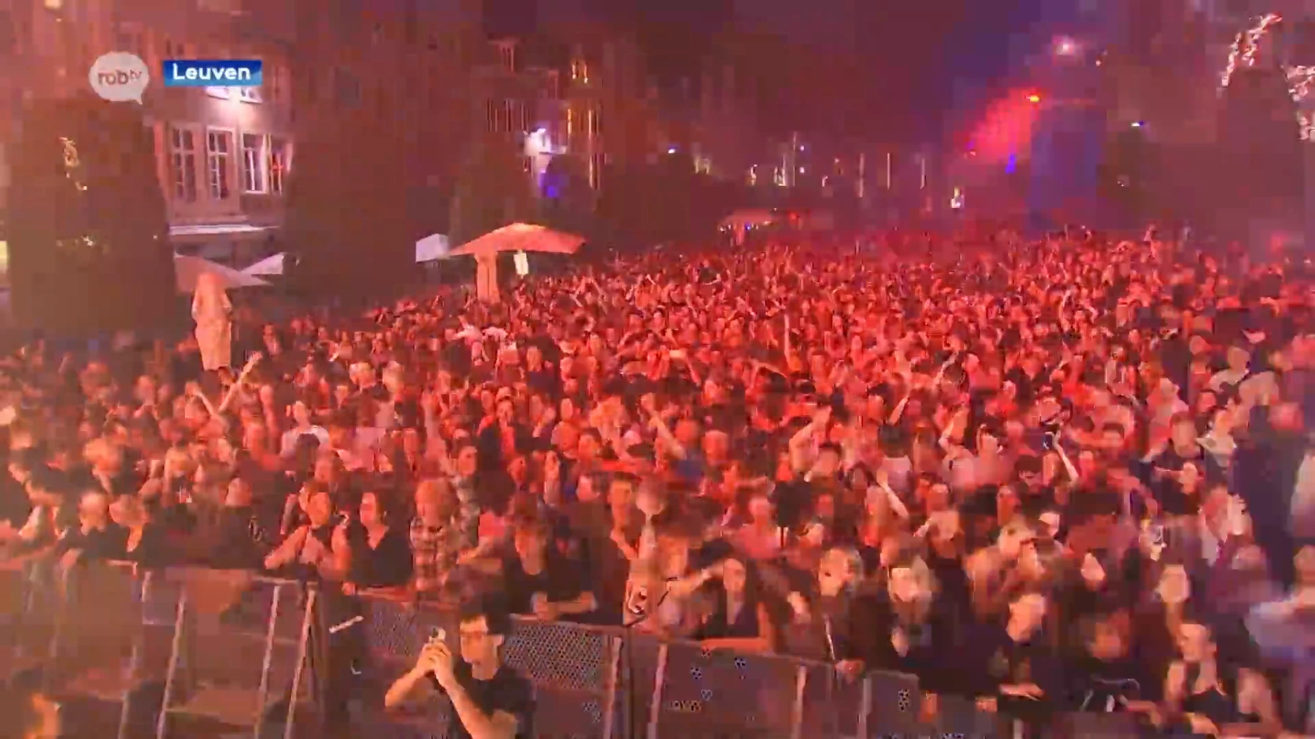 Studentenwelkom Leuven: 8000 studenten openen op de Oude Markt hun academiejaar