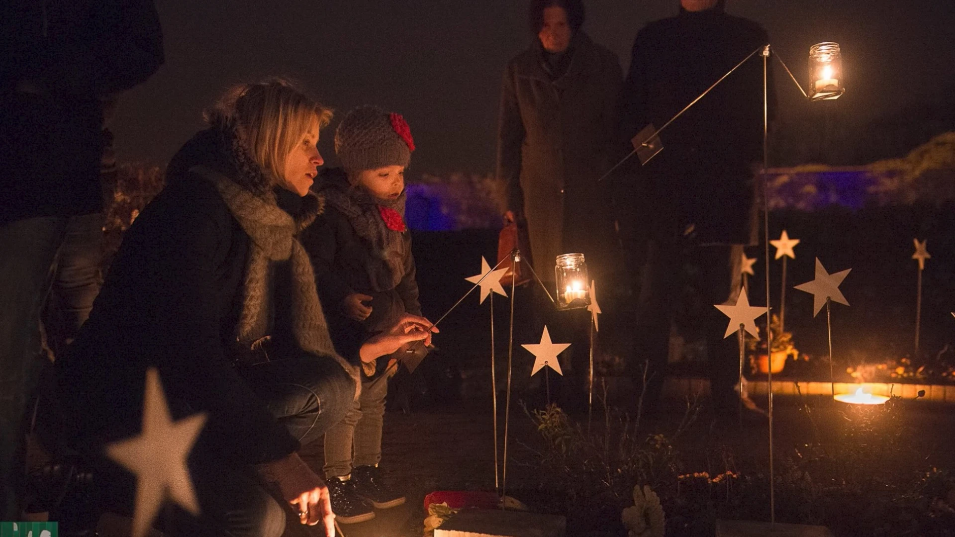 Leuven biedt mensen die iemand verloren hebben extra troost tijdens het najaar, inwoners kunnen gratis kaarsenpakket aanvragen voor Wereldlichtjesdag