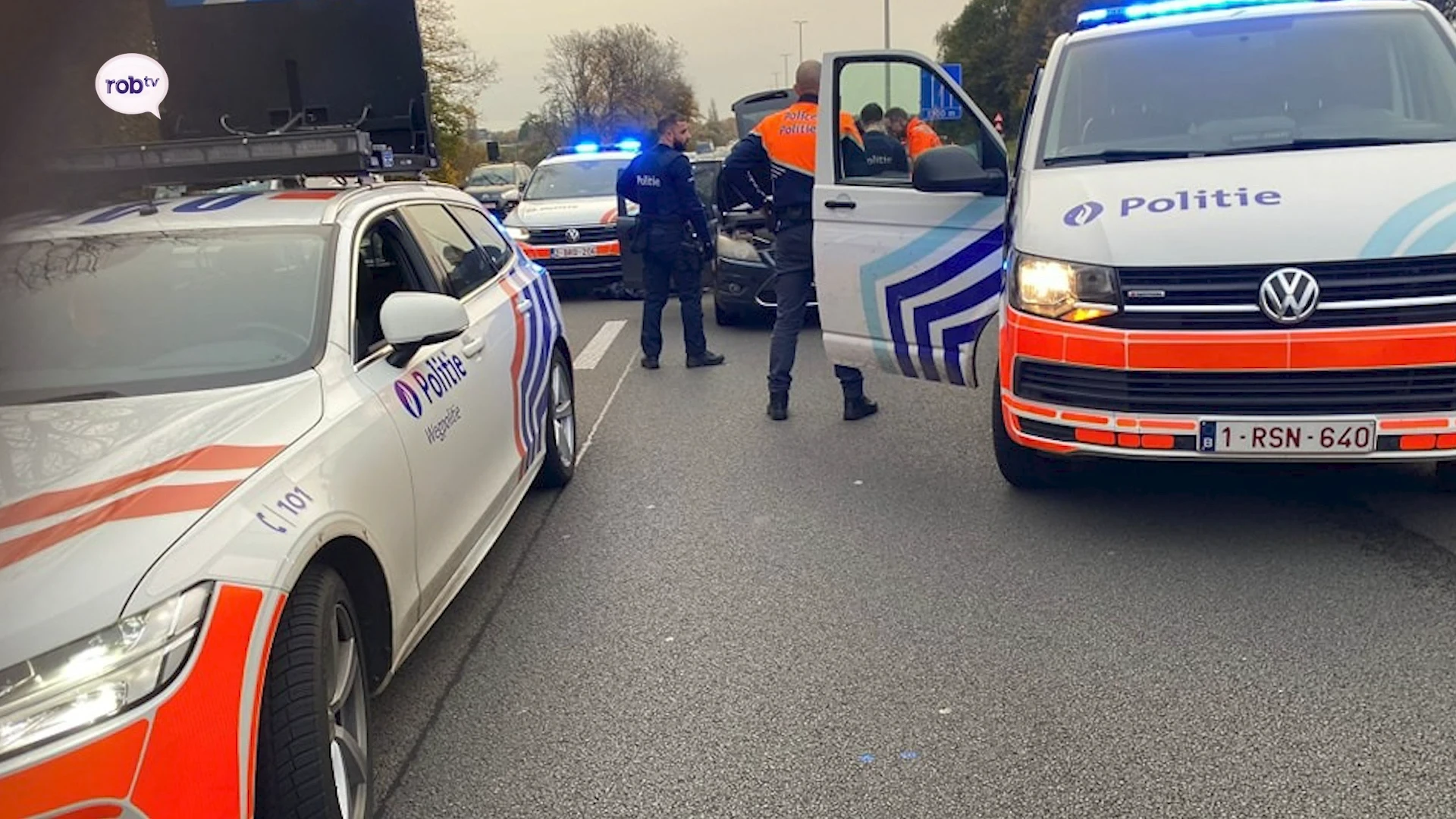 Achtervolging van 40 kilometer over autostrade nadat verdachte bestuurder wegvlucht in buurt van opgerold drugslab