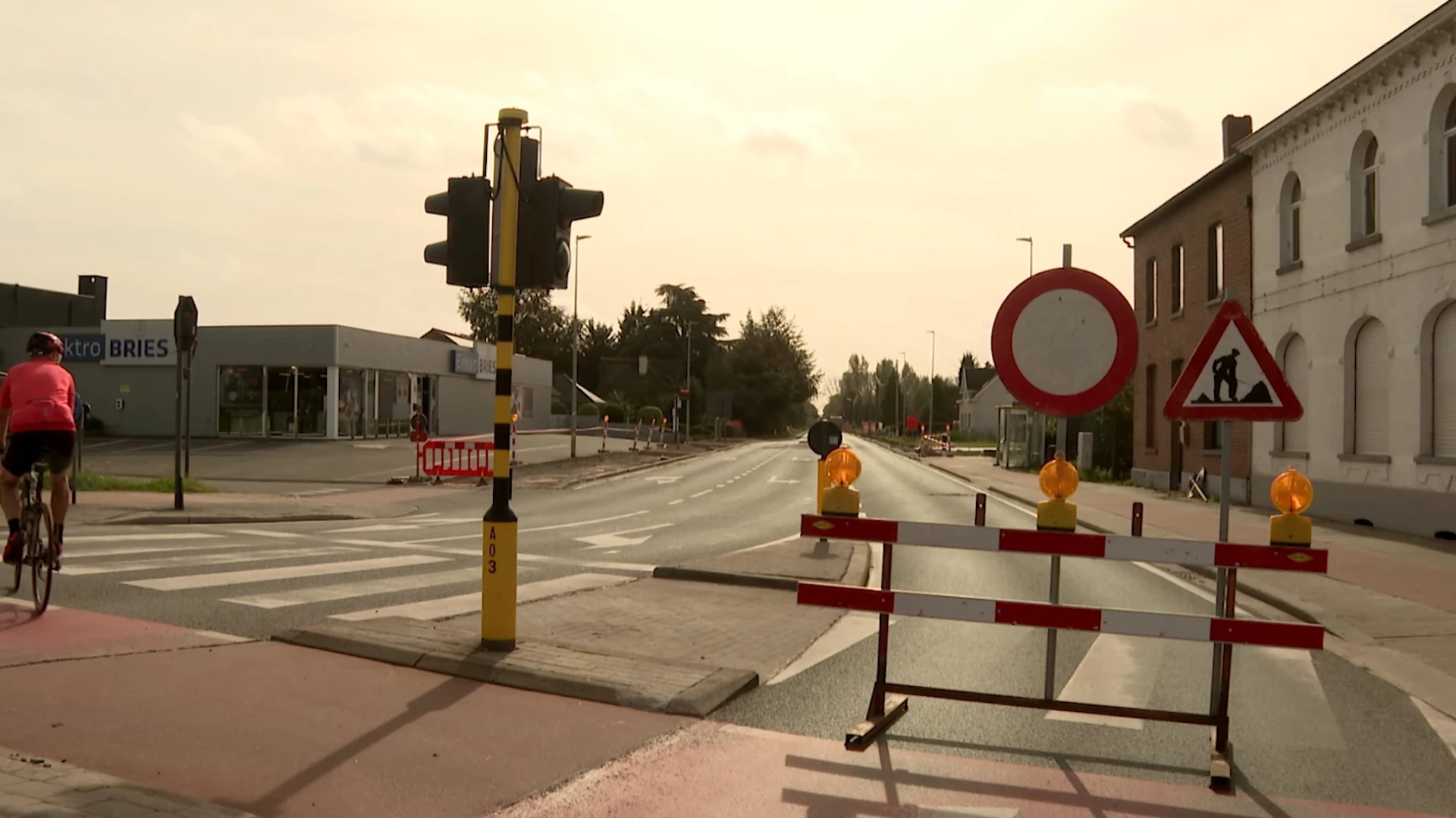 Dijlebrug en Dijlekant in Rotselaar vanaf maandag afgesloten met hekken: "Heel wat fietsers en zelfs auto's rijden nog langs werfzone"