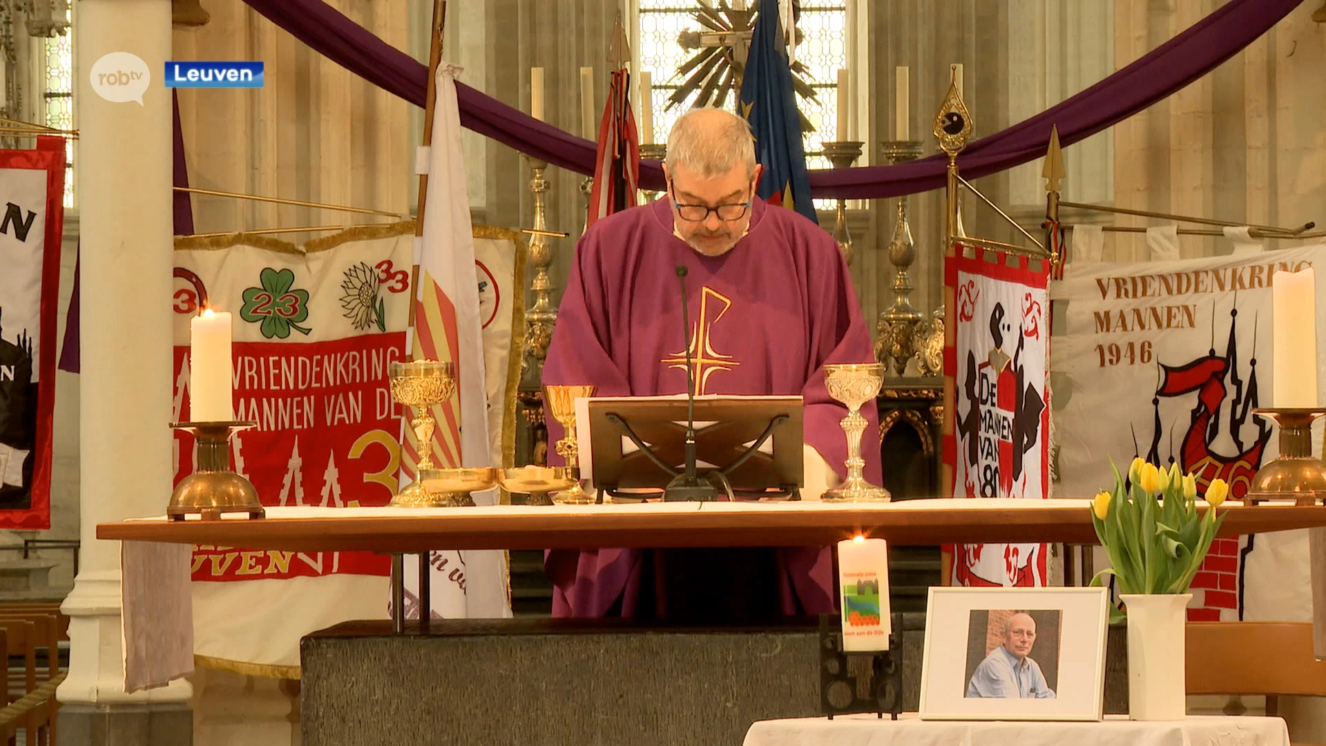 Missa Lovaniensis doet Sint-Pieterskerk Leuven helemaal vollopen: "Mooi hoe Leuvens dialect ons samenbrengt"