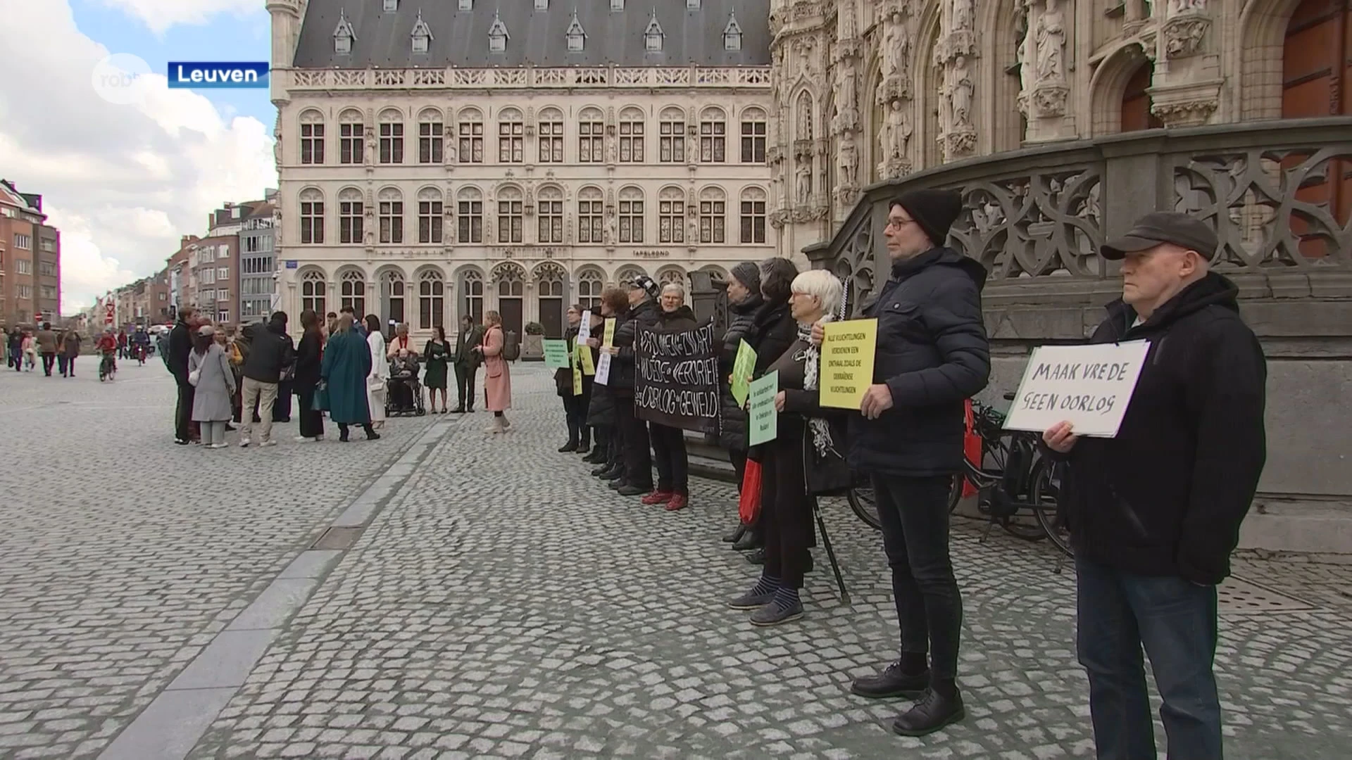 'Vrouwen in het Zwart' protesteert al dertig jaar lang elke woensdag in Leuven, tegen oorlog en geweld