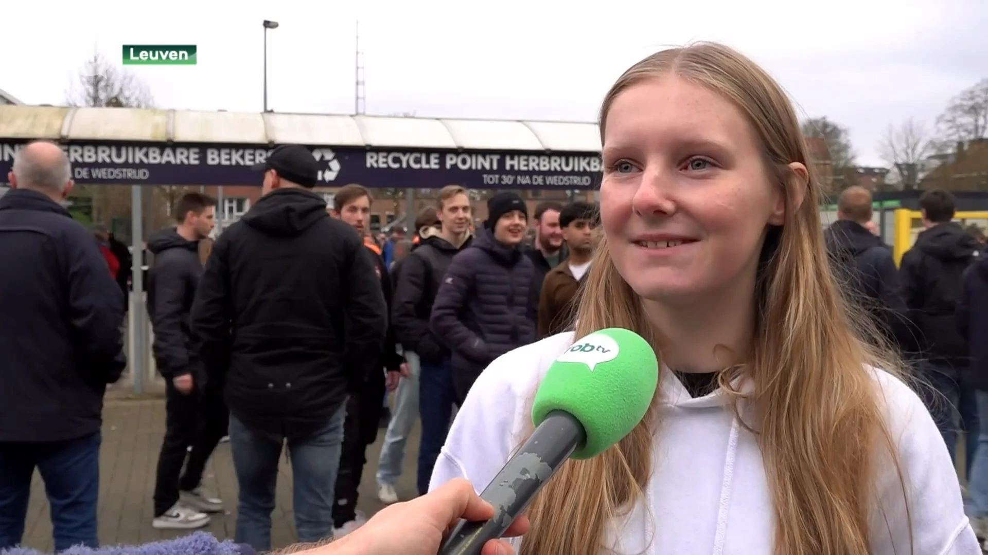 Drie vragen aan drie trouwe OH Leuven-supporters: "Seizoen verdient een vier op tien, maar we zullen ons handhaven"