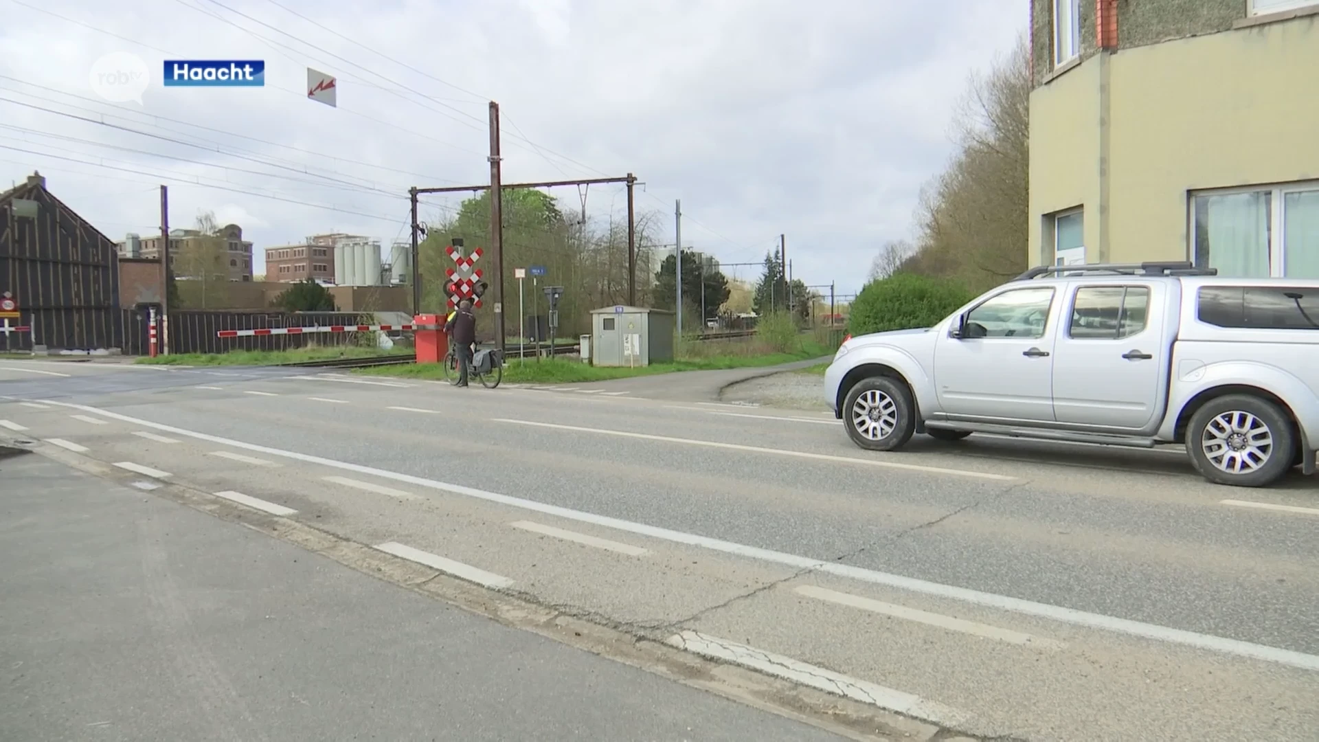 Brug over spoor Haacht-station moet het fileprobleem oplossen en de spoorwegovergang en veiliger maken