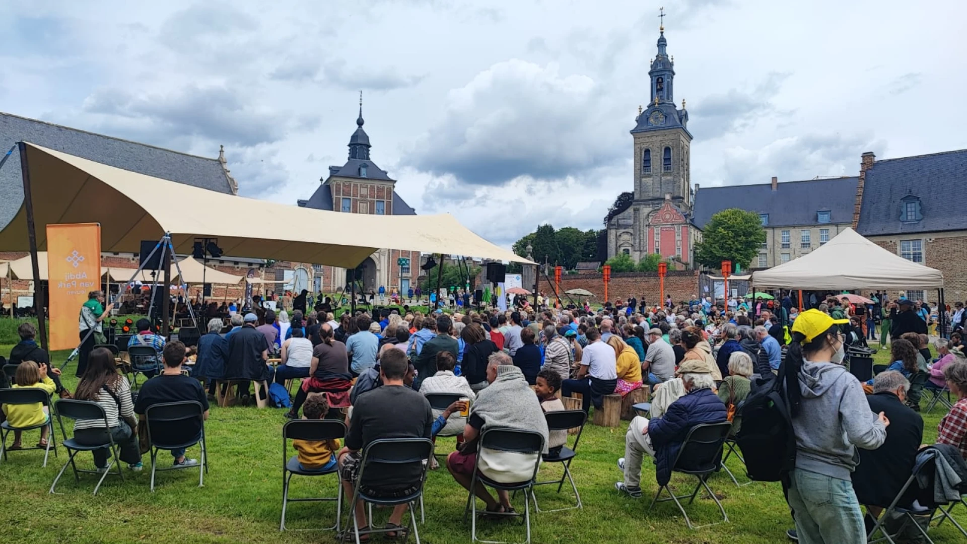 Tweede editie van PARK festival aan Abdij van Park in Leuven: "Zo'n mooie plek"