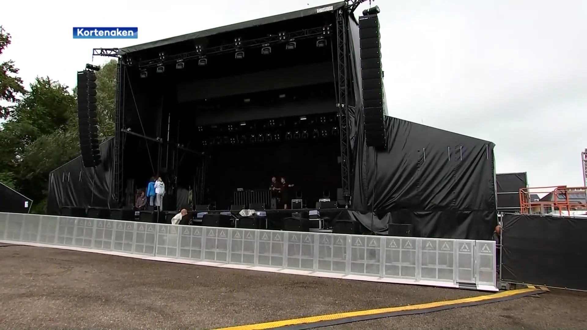 Nagenoeg uitverkocht Boerenrock is klaar voor twee festivaldagen met onder meer Regi, Noordkaap en Bart Peeters