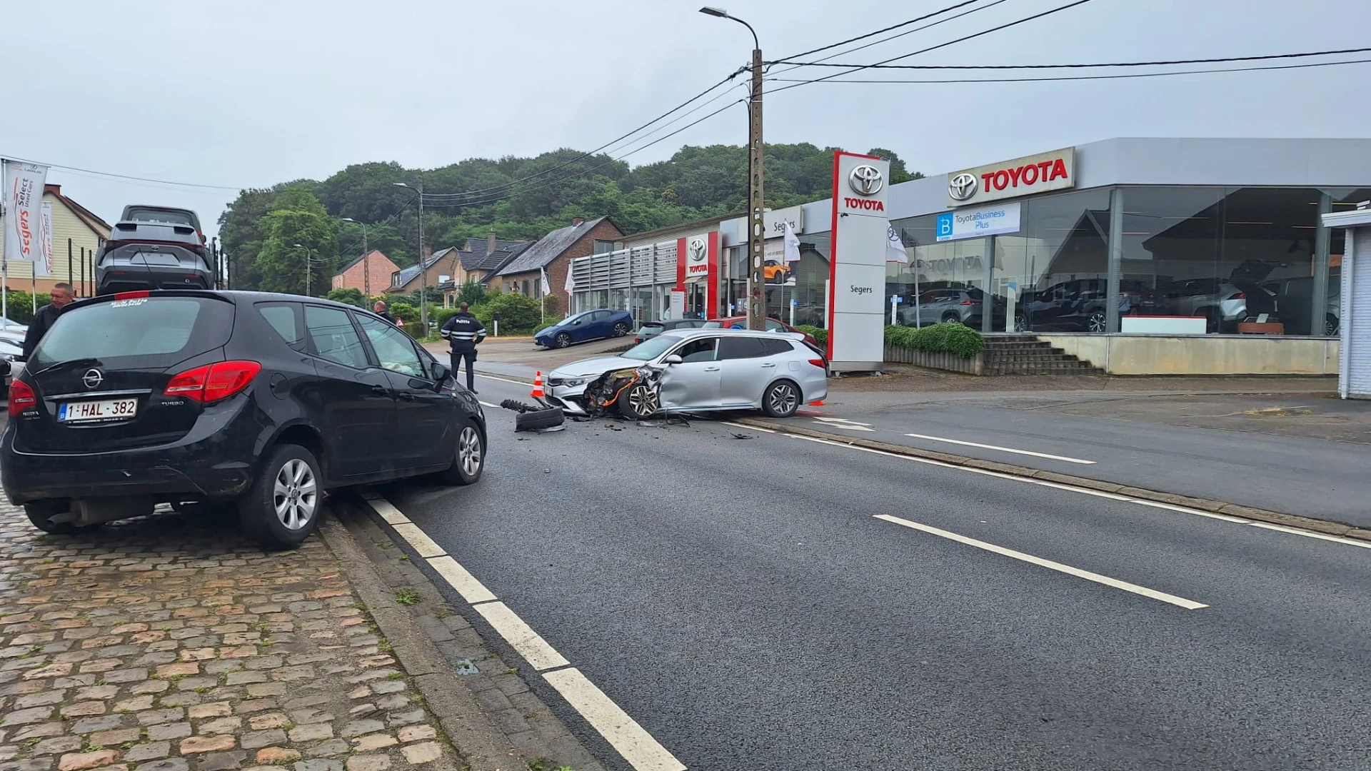 Aarschotsesteenweg in Wezemaal tijdlang afgesloten na frontale botsing