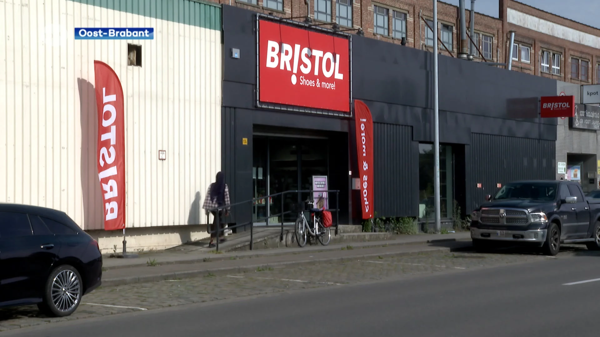 Twee kandidaat overnemers gevonden voor schoenenwinkel Bristol onduidelijk of 4 winkels in onze regio langer open kunnen blijven ROBtv