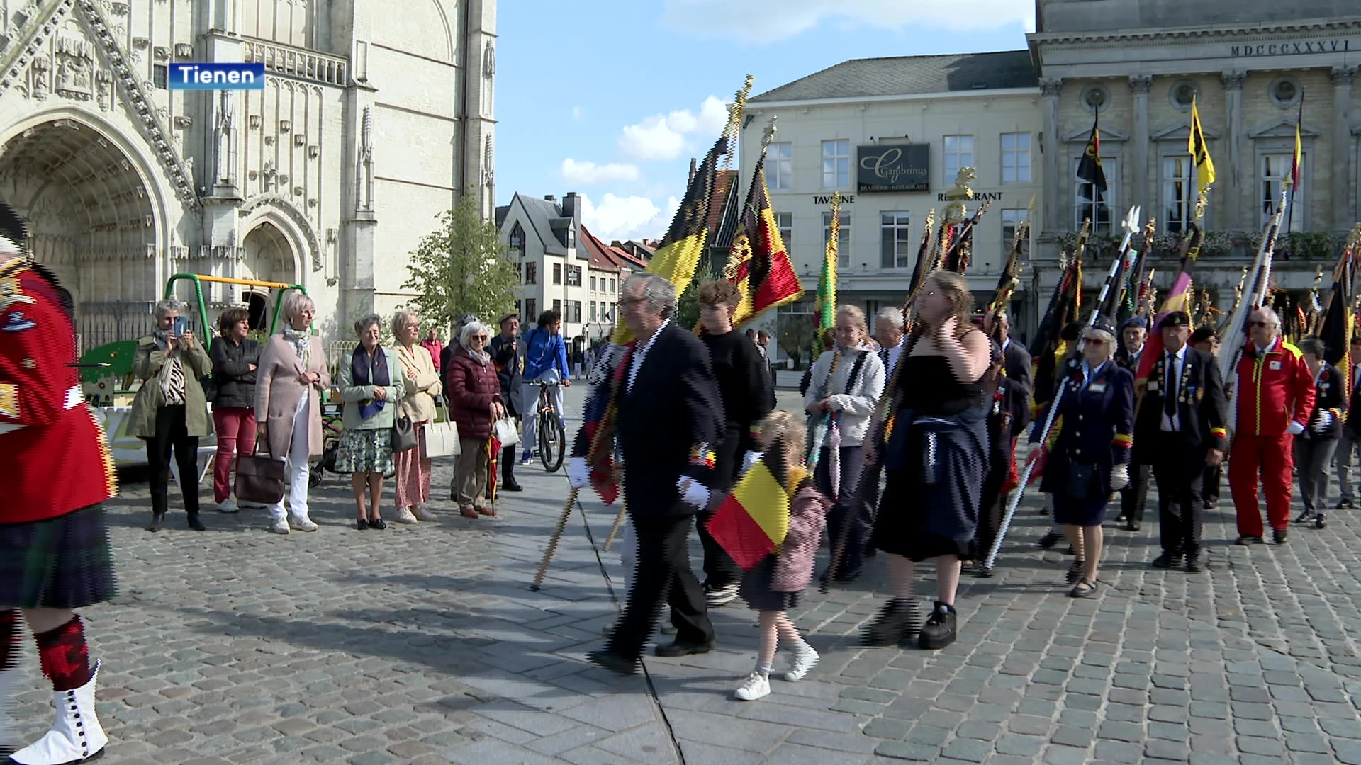 Patriottische verbroedering van veteranen herdenkt bombardement van Koninklijk Atheneum Tienen