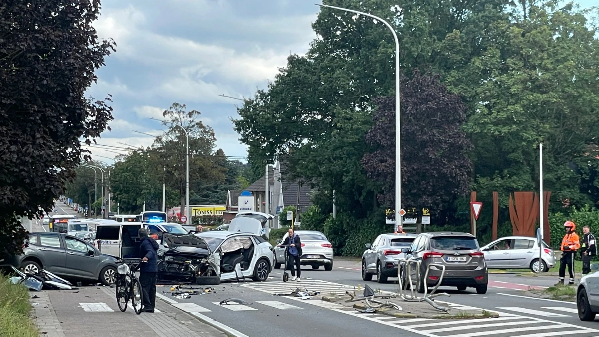 Bestuurder zwaargewond na zwaar ongeval op Tiensesteenweg in Korbeek-Lo