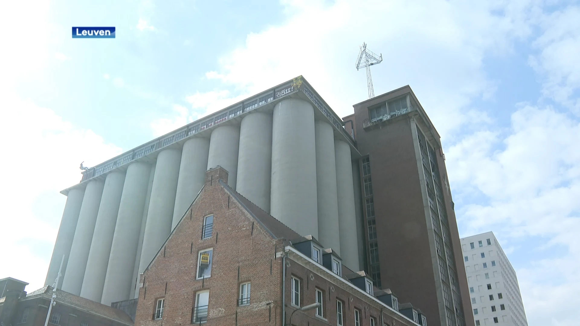 Nieuwe plannen voor historisch silogebouw aan Leuvense Vaartkom: "Ook het bakstenen liftgebouw blijft behouden"