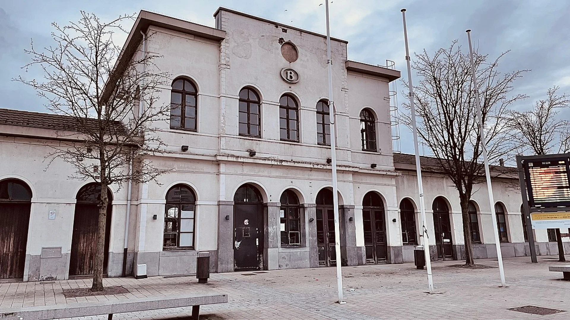 NMBS heeft bouwvergunning ingediend bij Tienen om hoofdgebouw station te renoveren