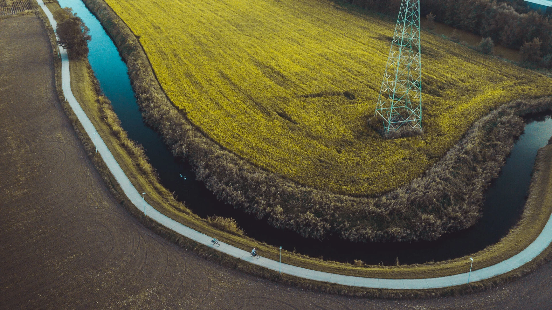 Antisliplaag op bruggen van Lijnloperspad in Wilsele vernieuwd