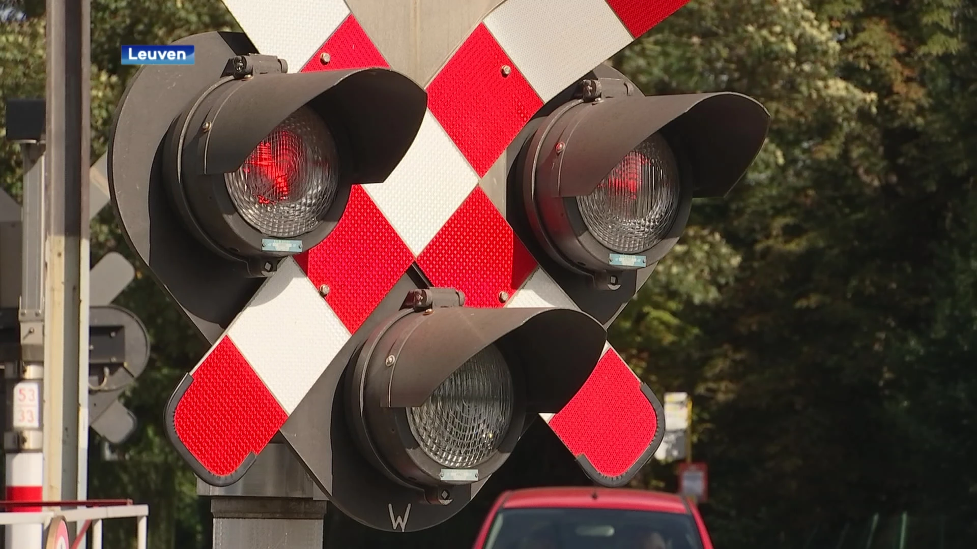 44 mensen betrapt die spoorweg op Naamsesteenweg en Remylaan in Leuven te vroeg of te laat oversteken