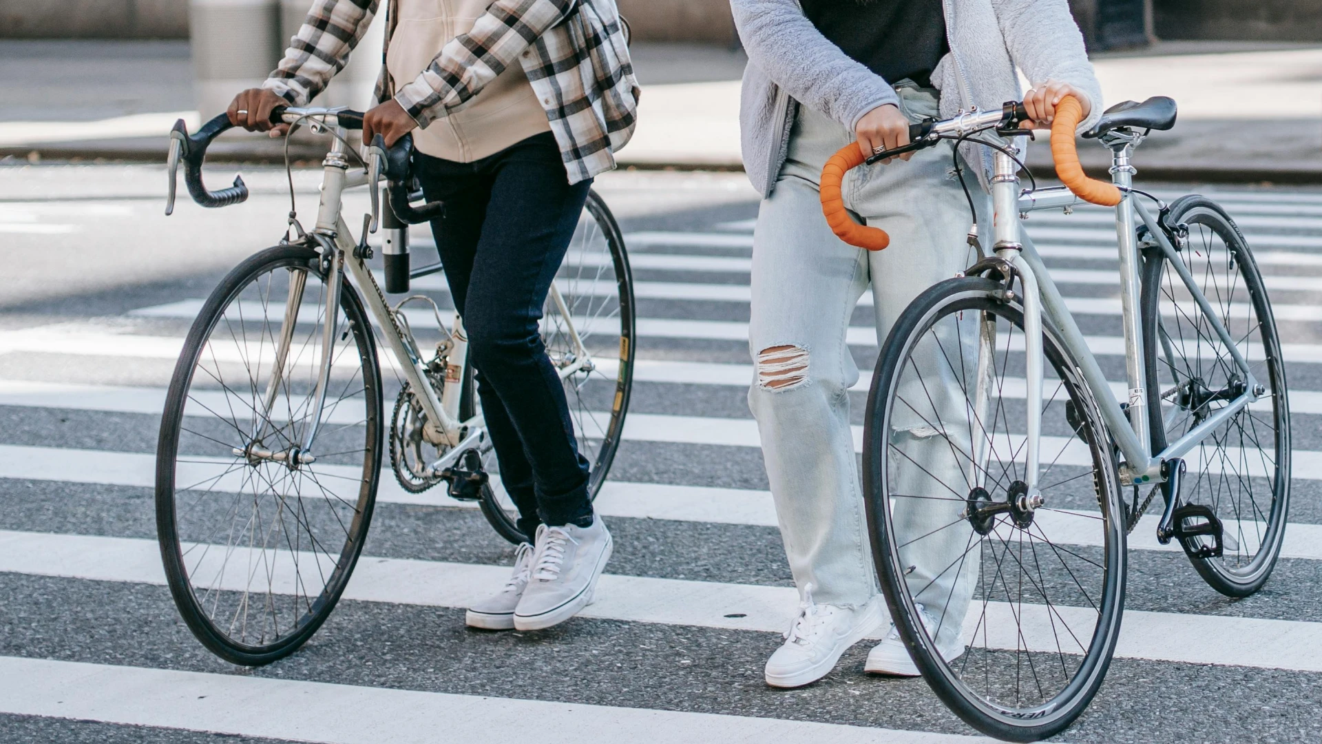 Agentschap Wegen en Verkeer maakt oversteekplaats voor fietsers aan N223 in Sint-Joris-Winge veiliger