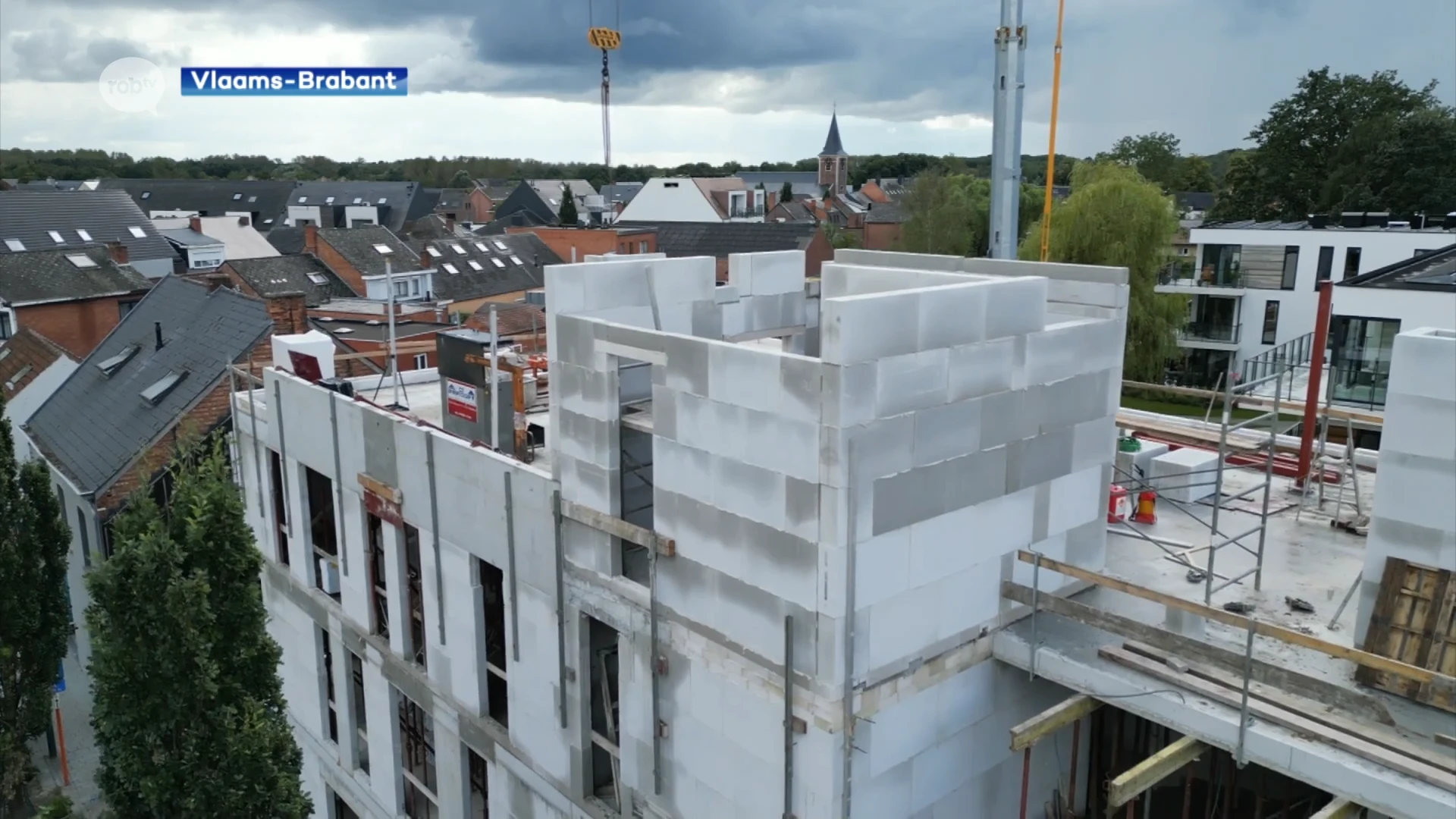 Minder woningen gekocht en verkocht dan jaar geleden, maar laatste maanden is er een inhaalbeweging: "Uiteindelijk daling van het aantal vastgoedtransacties met slechts één procent"