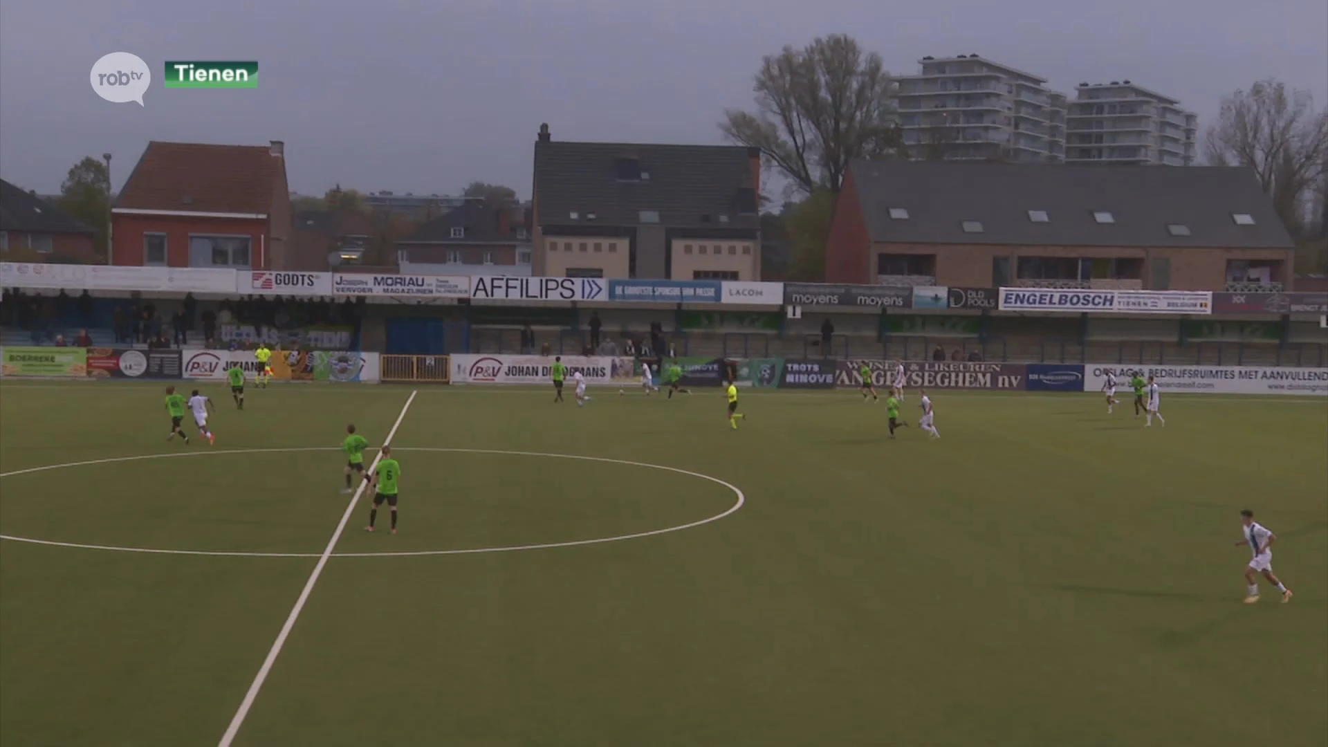 KVK Tienen wint topper van Ninove, maar ziet wel twee sterkhouders uitvallen (1-0): "Knap dat we ondanks blessures toch winnen"