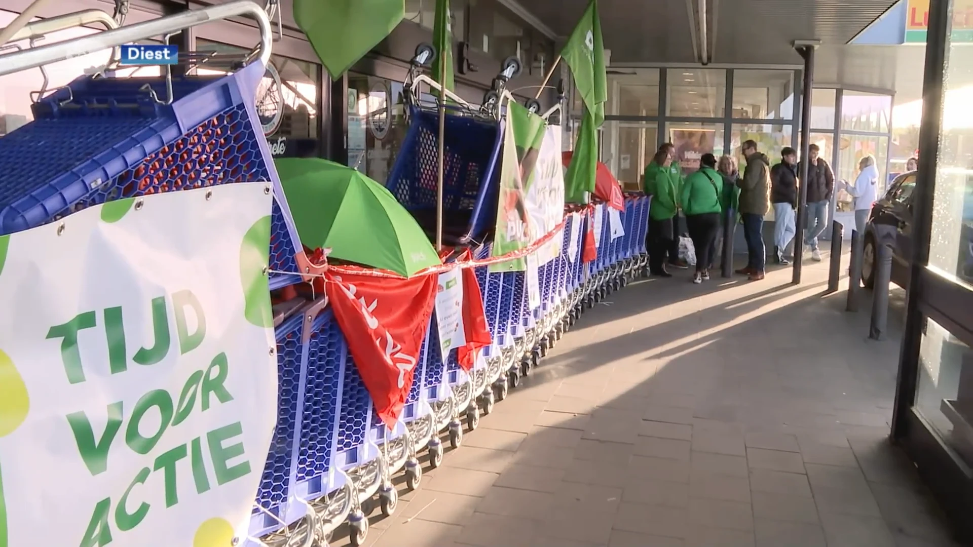 Werknemers staken bij Carrefour in Diest, winkel blijft zaterdagvoormiddag toe: "Structureel tekort van 11 werknemers"