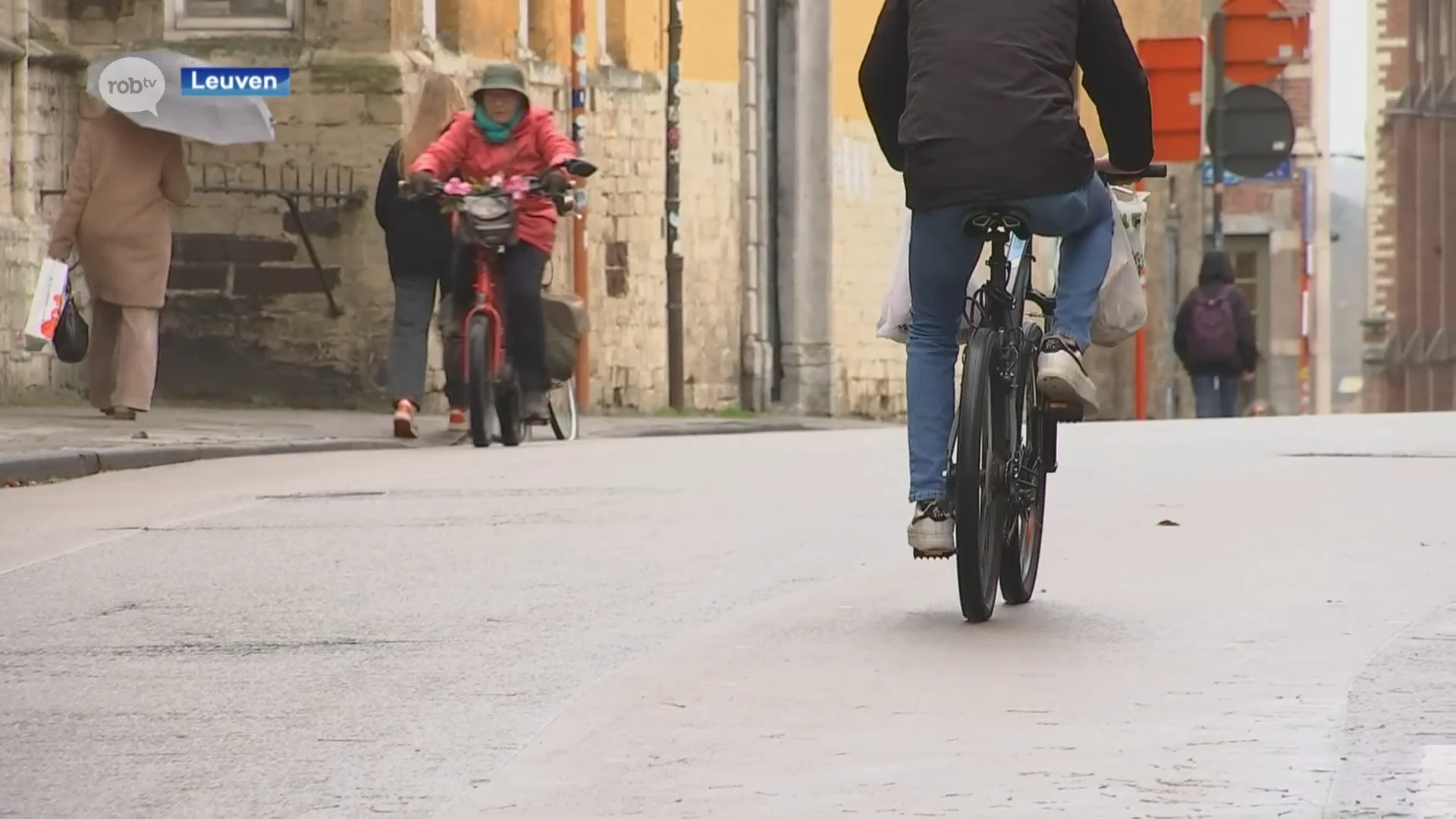 Dronken fietser in Leuven moet 1260 euro boete betalen: "We gaan niet stelselmatig controleren, maar als het duidelijk zichtbaar is, vragen we een ademtest"