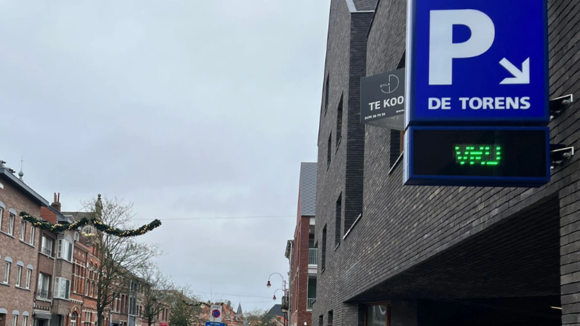 Parking De Torens in Aarschot tot eind januari gratis: "Parking promoten"