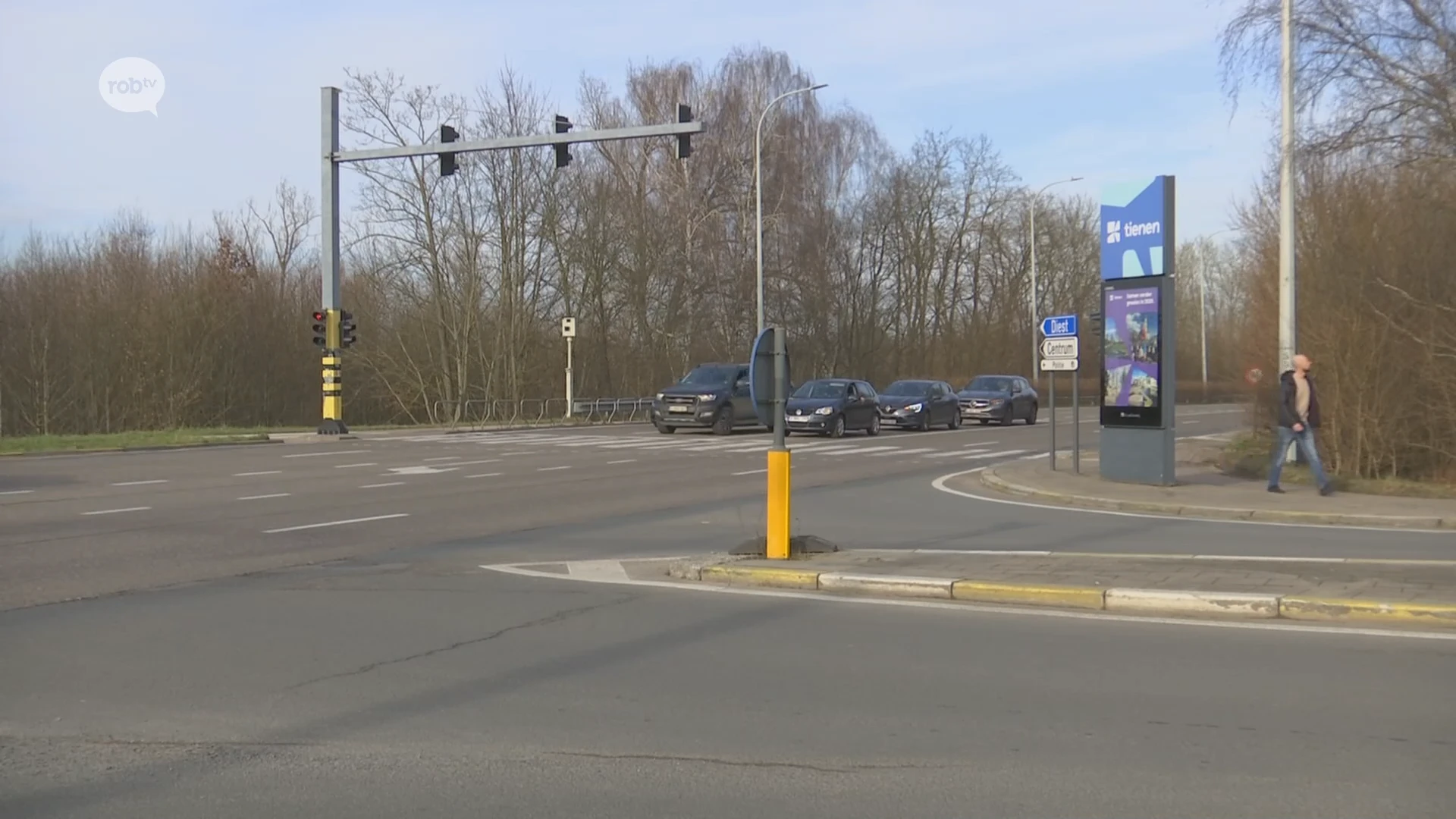 Agentschap Wegen en Verkeer maakt vanaf morgen verkeerslichten aan kruispunt van Invalsweg met Getestraat in Tienen conflictvrij