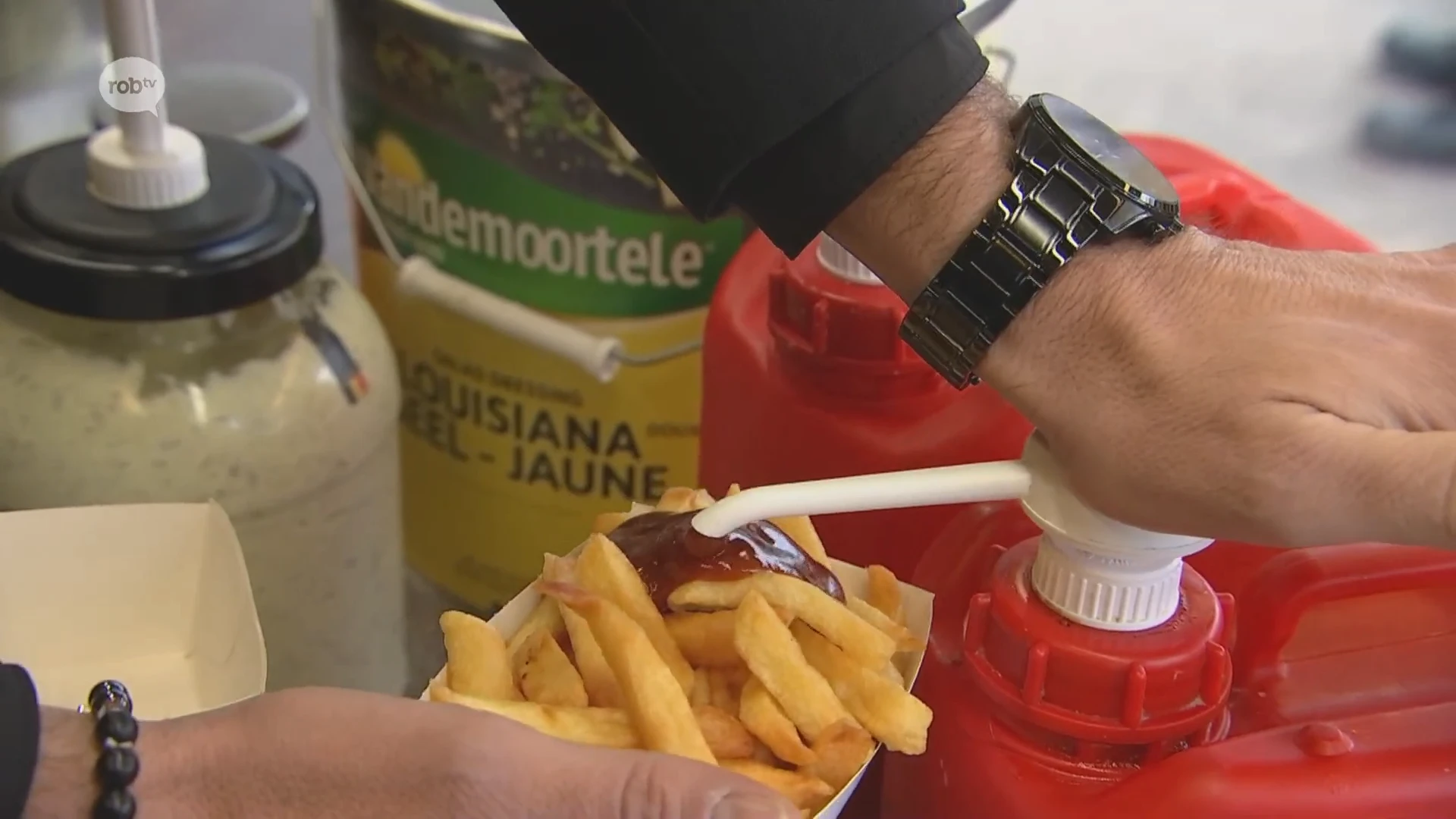 Week van Duaal Leren op gang getrapt met gratis frietjes voor leerlingen van De Wijnpers in Leuven: "Duaal leren bekender maken"