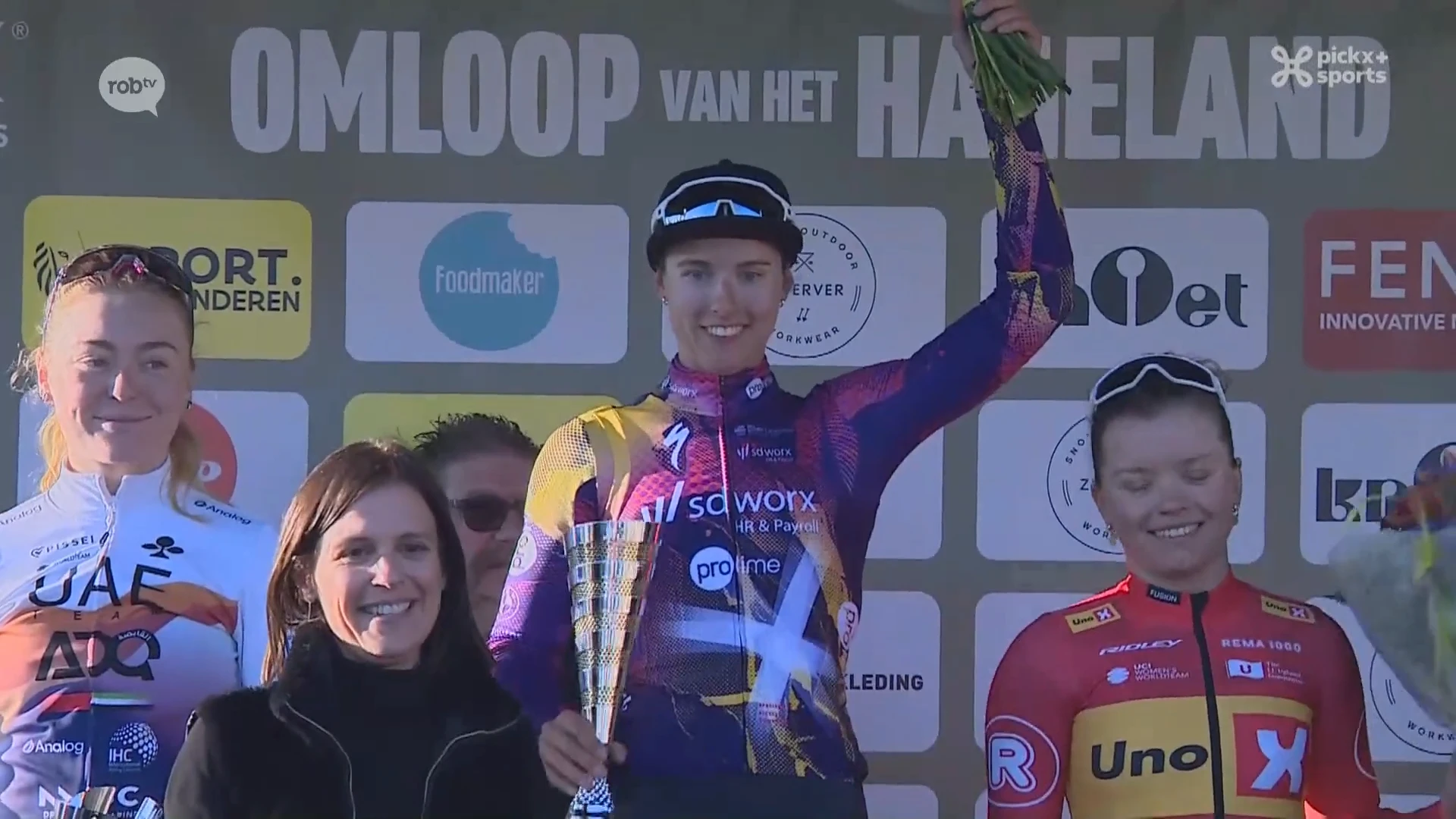 Femke Gerritse wint de Omloop van het Hageland na zeer sterk werk van ploeggenote Anna van der Breggen uit Rillaar