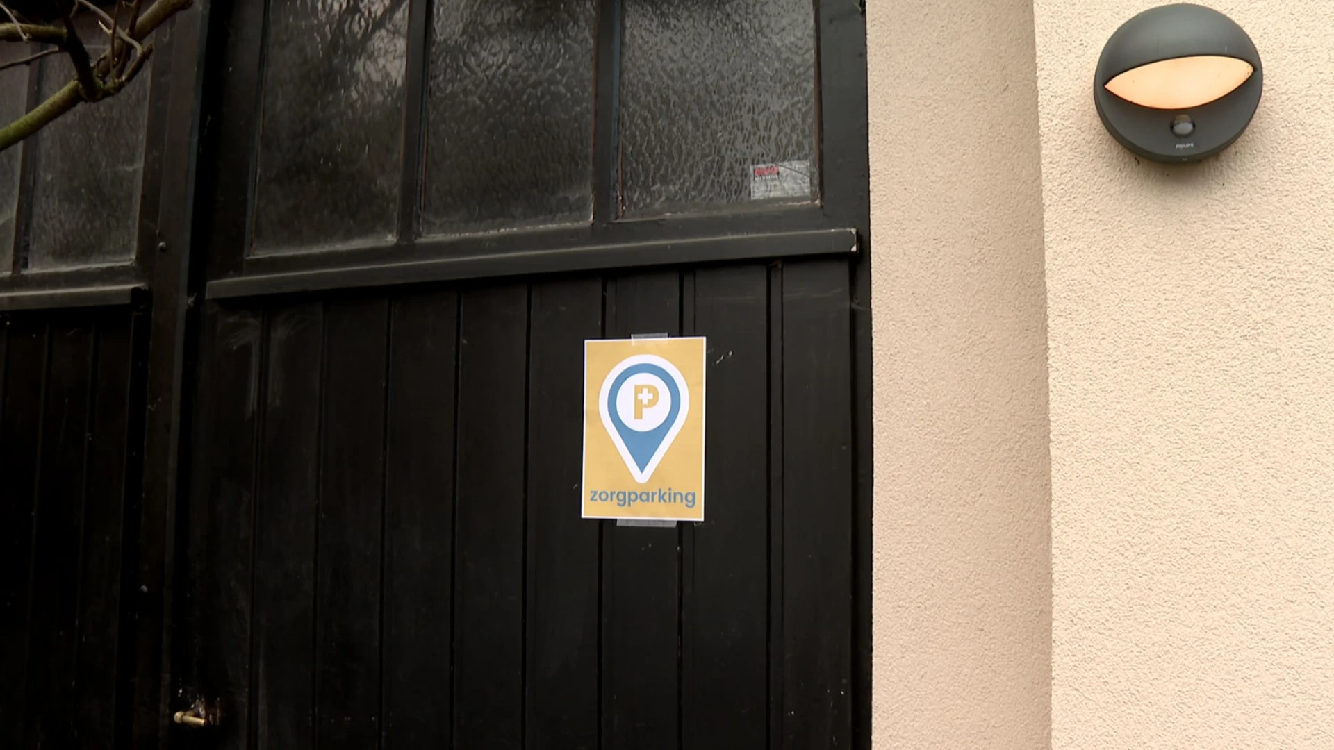 Artsen en thuisverplegers kunnen voortaan zorgparkeren in Tienen
