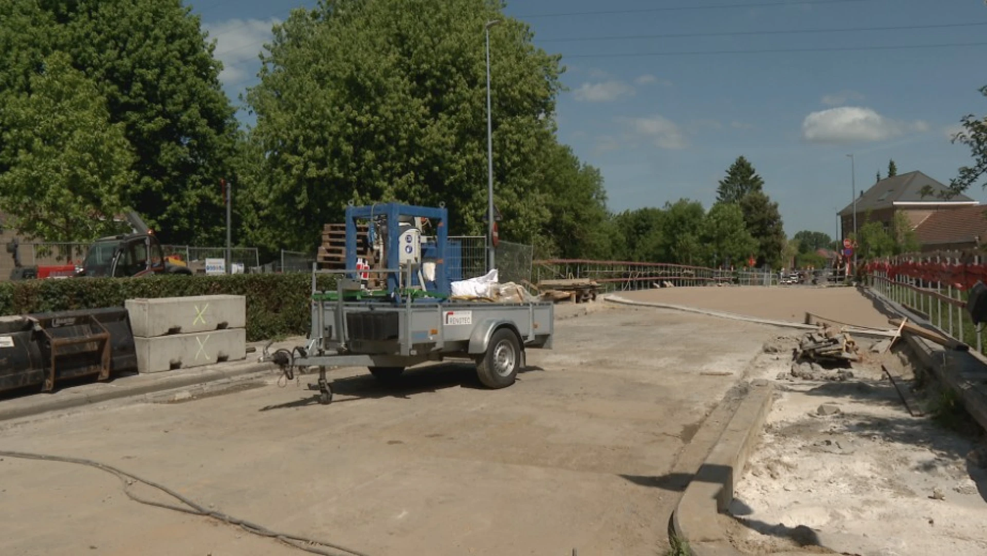 Werken aan Dijlebrug in Weggevoerdenstraat tussen Wijgmaal en Leuven duren maand langer dan gepland