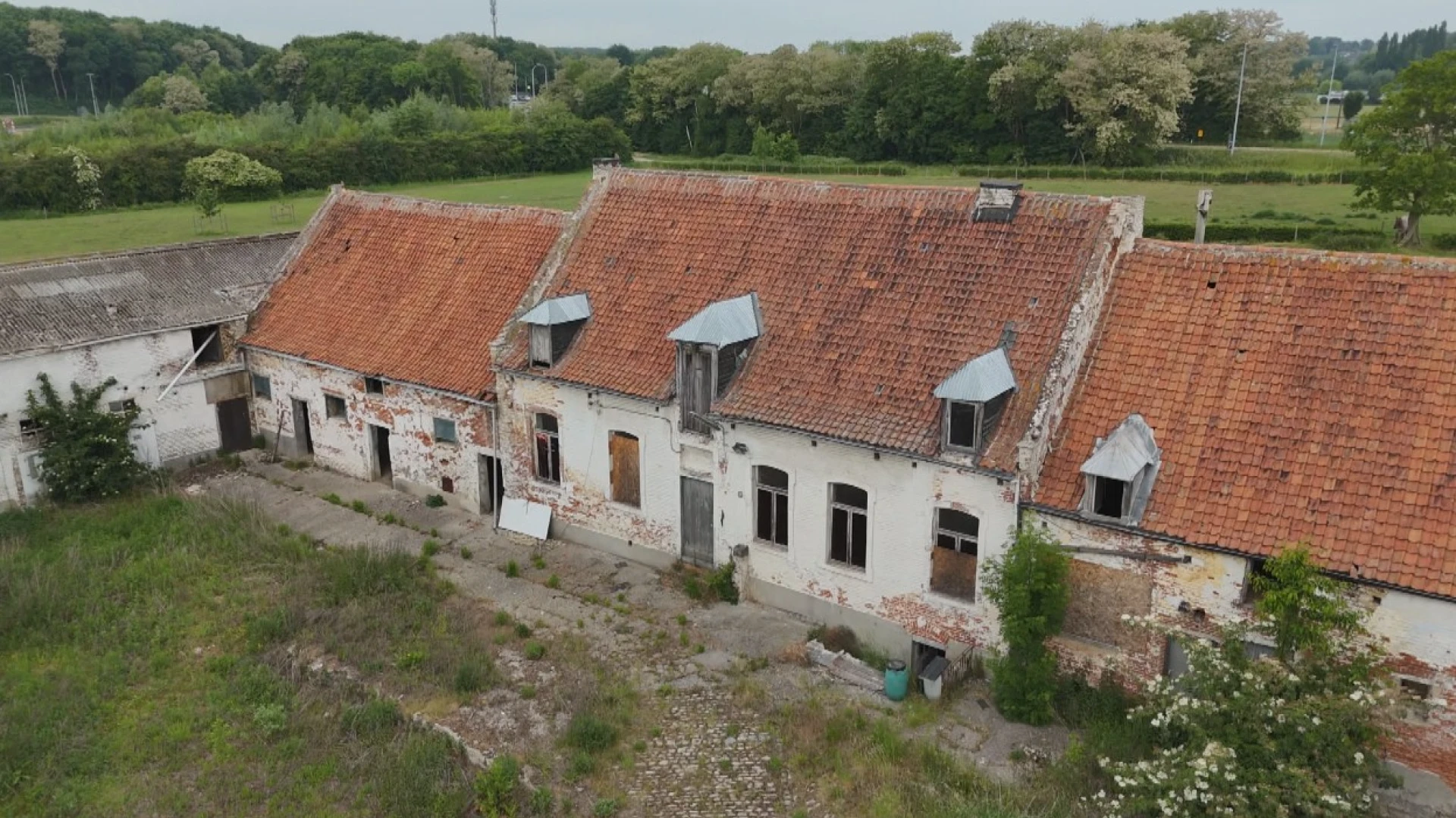 Na grondige renovatie opent nieuwe horecazaak de deuren in 13e-eeuwse Sint-Medardushof in Bertem