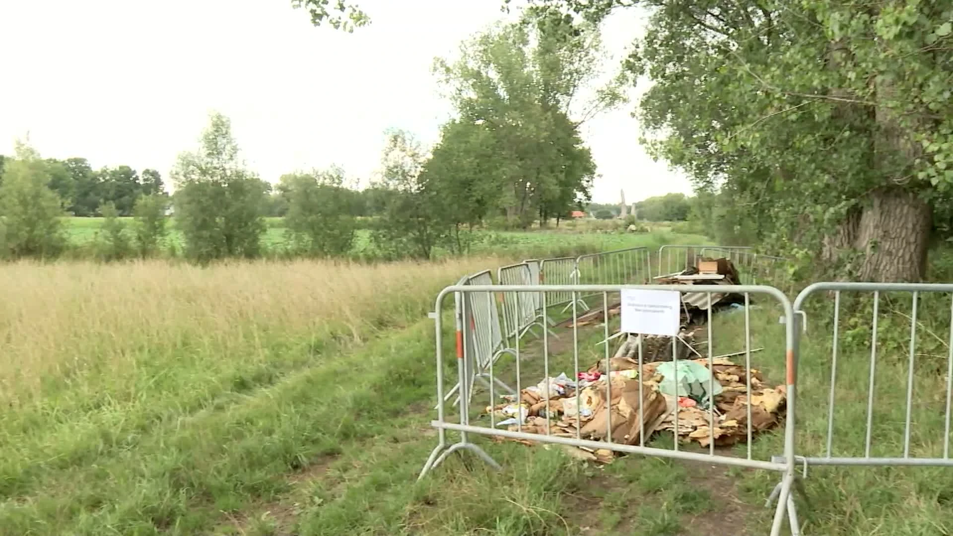 Asbeststort ontdekt op trage weg Bruylaek in Werchter