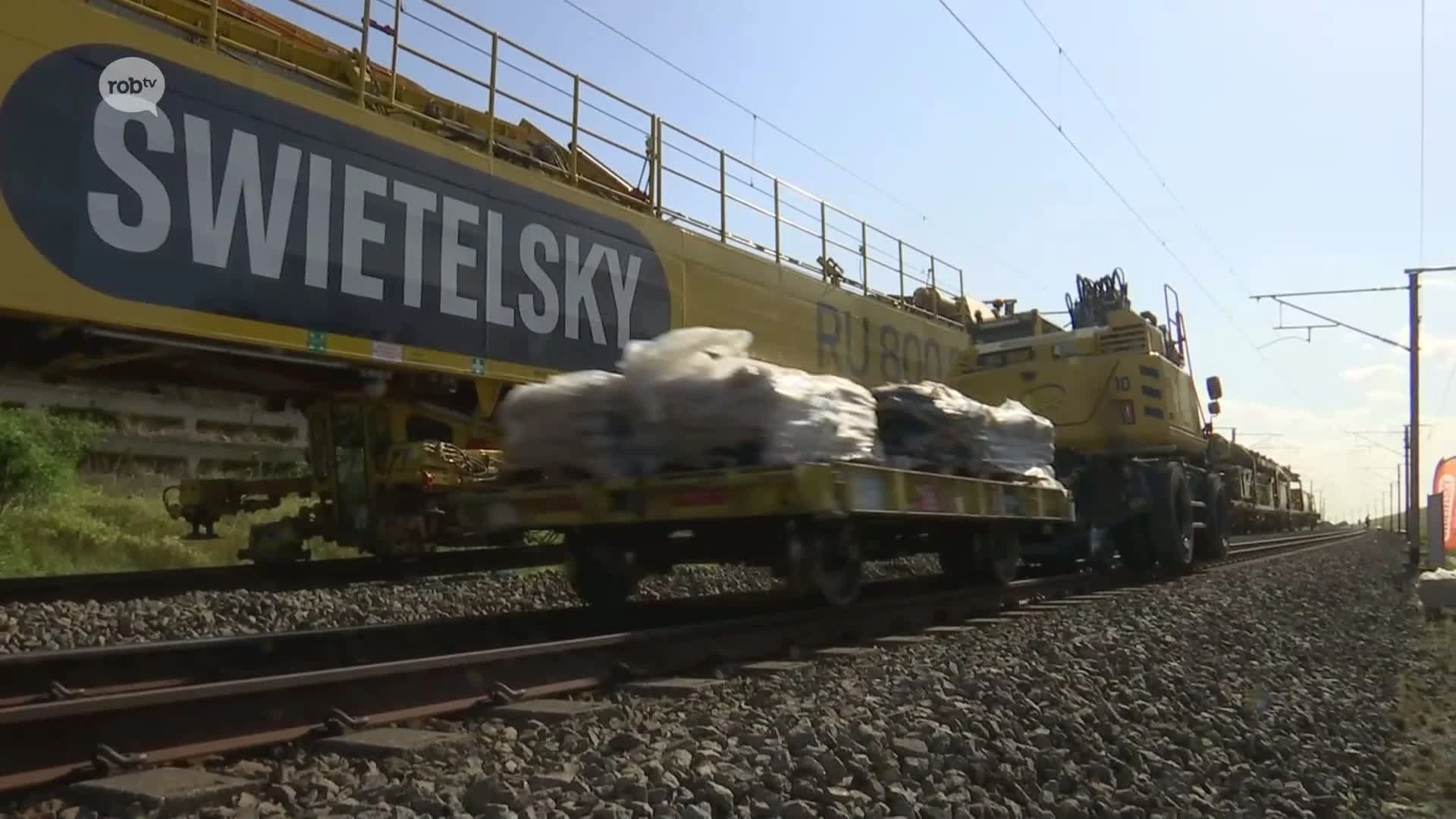 Gespecialiseerde Oostenrijkse trein voert werken uit op hogesnelheidslijn Leuven-Luik