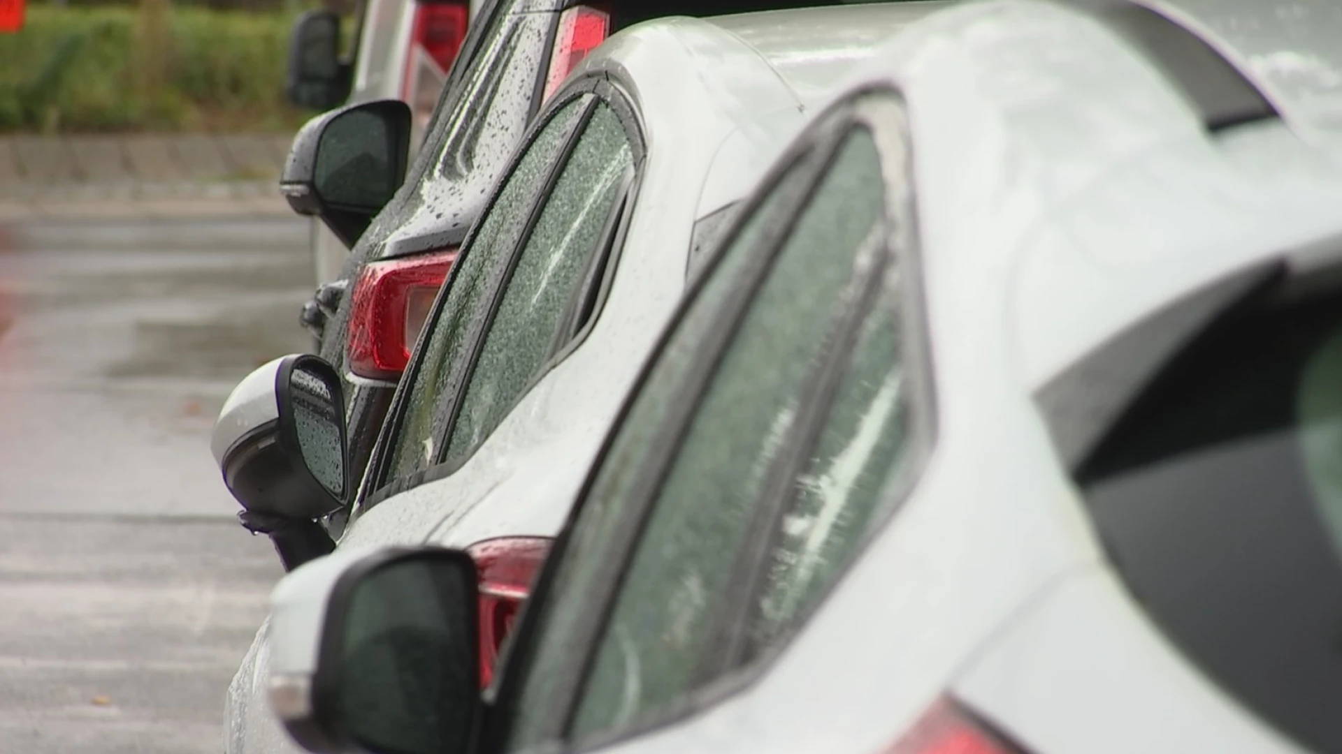 Ook autodelers en eigenaars van kleine auto's kunnen nu bewonerskaart in Leuven aanvragen