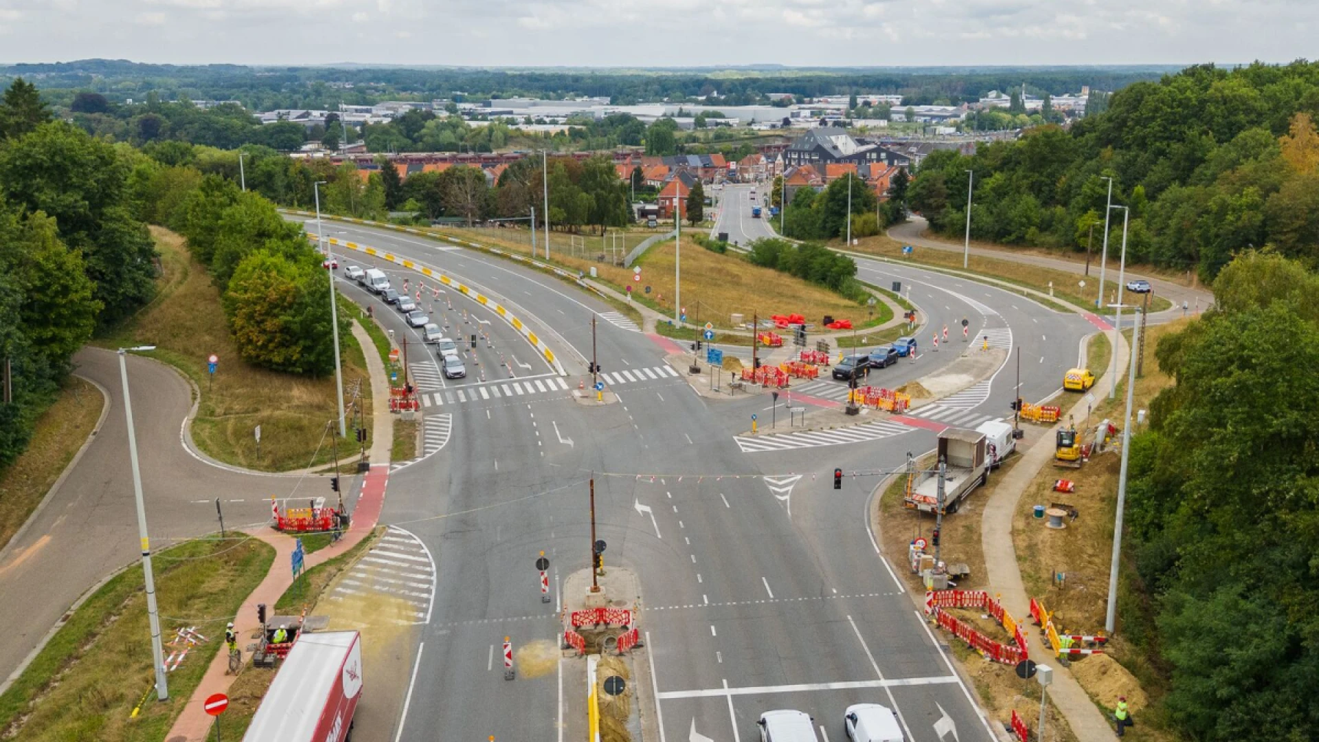 Nieuwe, slimmere verkeerslichten maken Aarschotse Ring veiliger