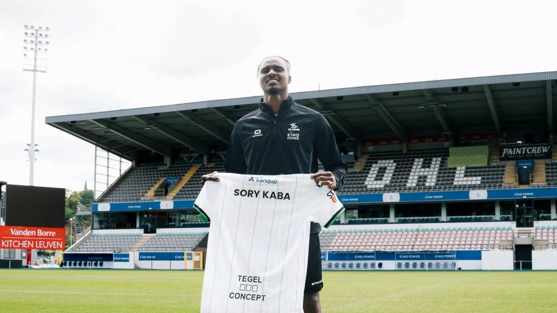 OH Leuven haalt op slotdag van transfermarkt spits Sory Kaba terug naar den Dreef