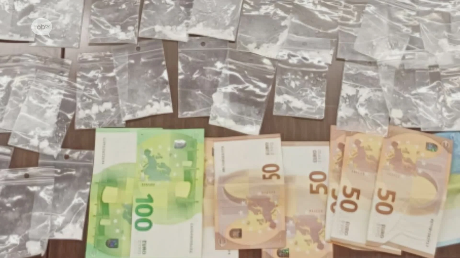 Politie Demerdal pakt dealer van 29 jaar op: "cocaïne, ketamine, mefedron en tabletten en ampullen met anabolica gevonden"